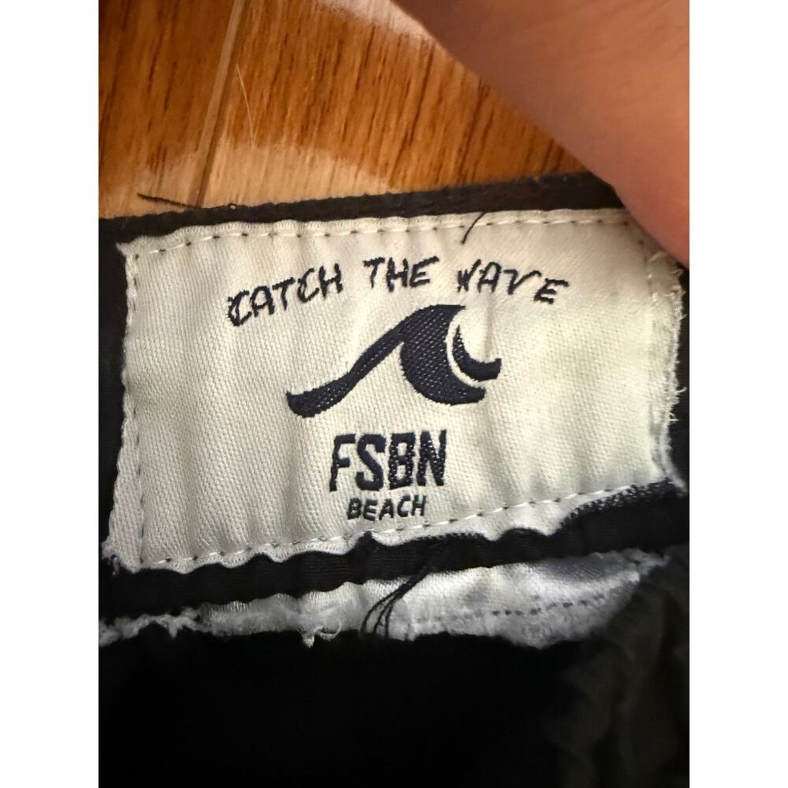 & Other Stories catch the wave beach shorts very comfortable Size US 33 - 4 Thumbnail