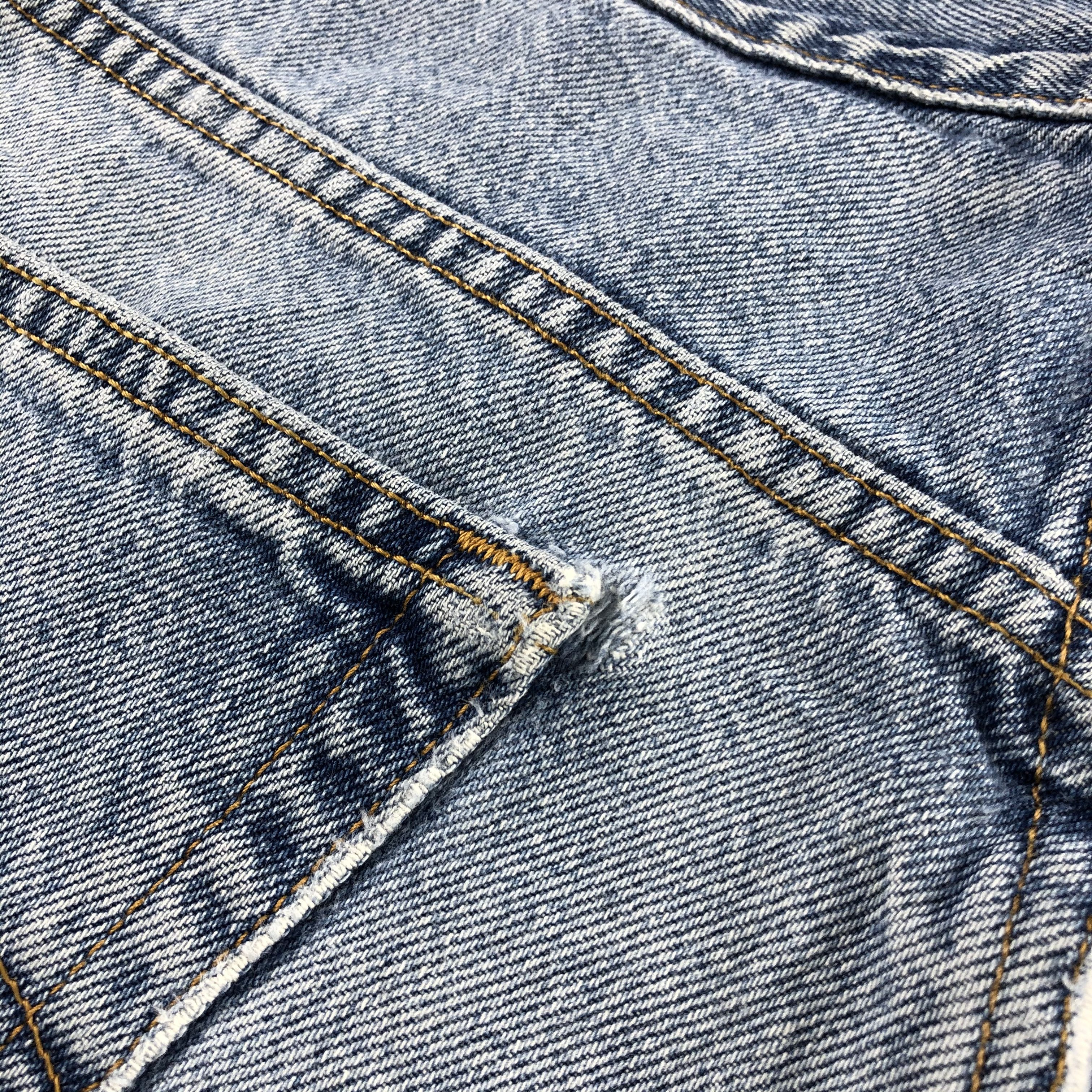 Levi's × Vintage 90s Vintage Blue Wash Levis 550 Jeans-JM3116 Size US 37 - 6 Thumbnail