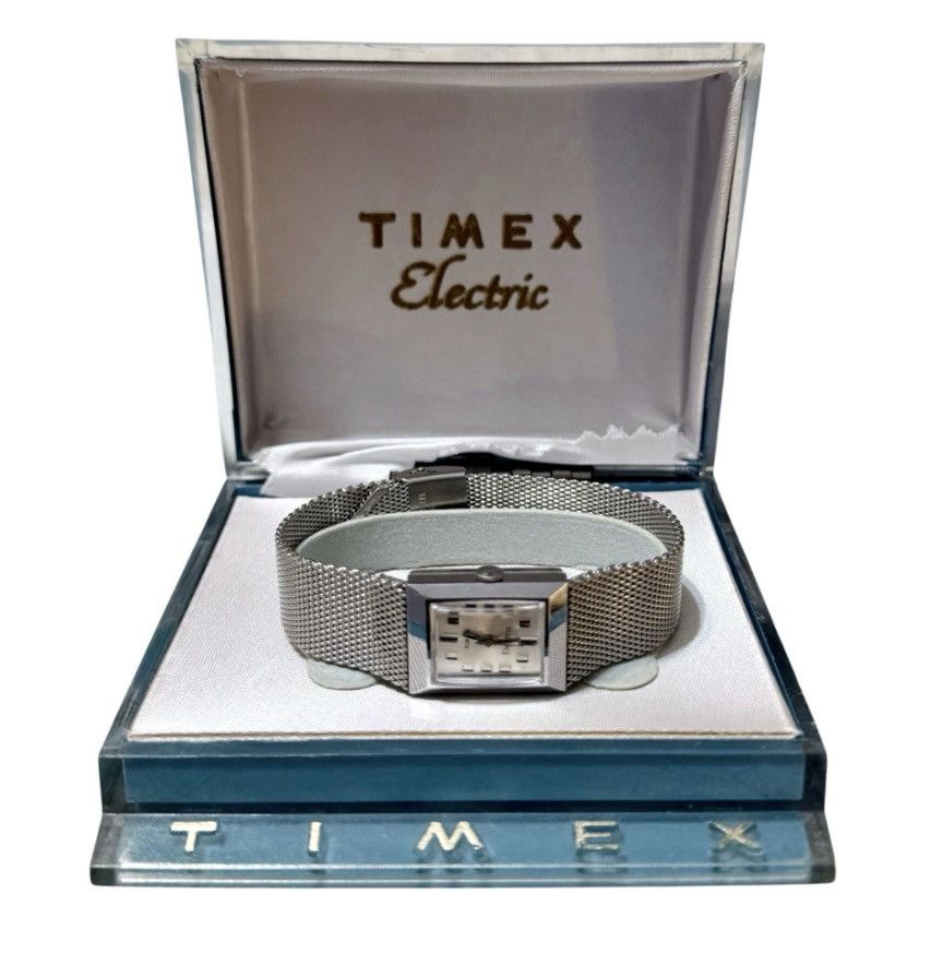 Timex Vintage Timex Electric Watch w/ Original Box Running 1960s Size ONE SIZE - 1 Thumbnail