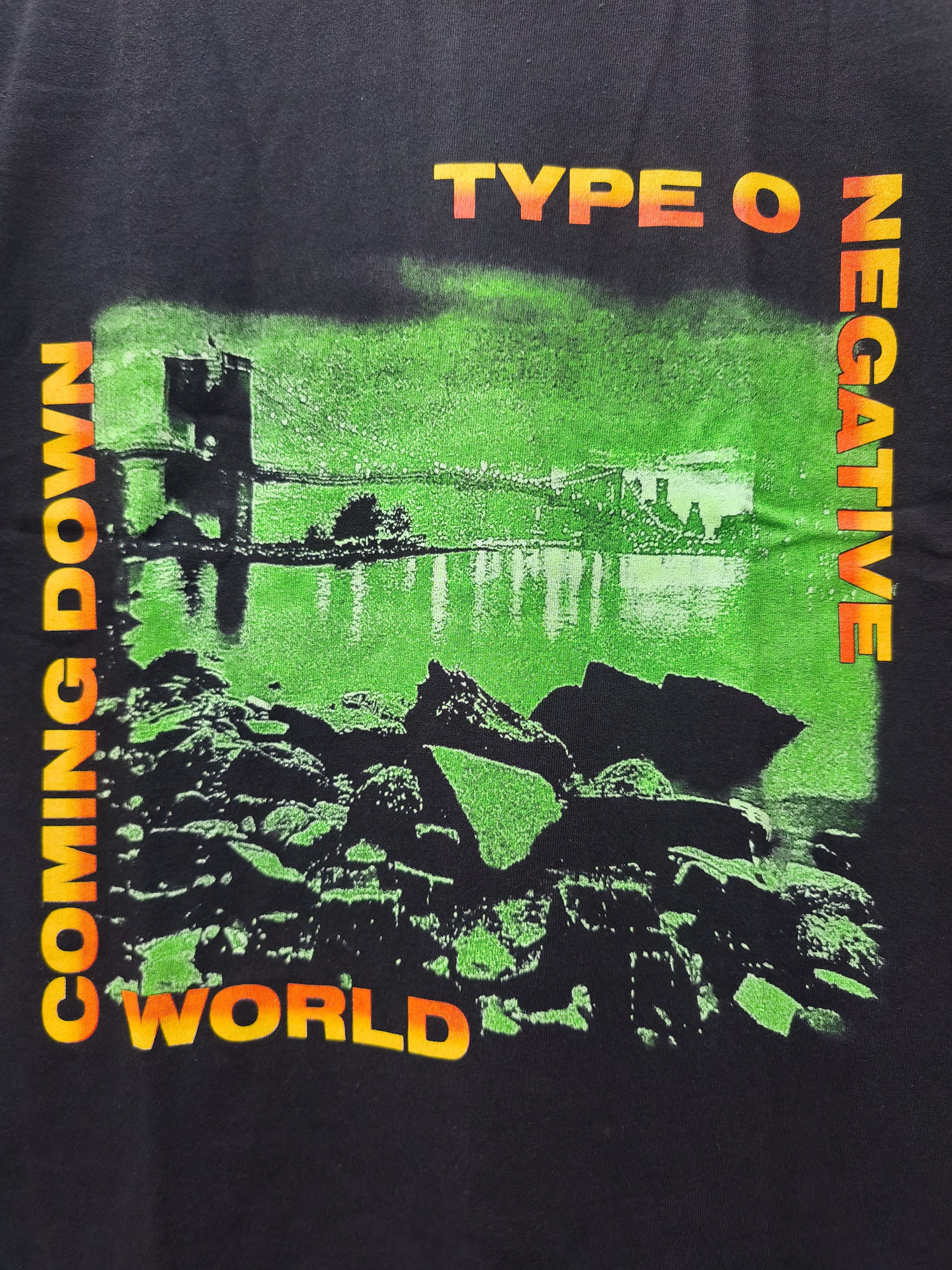 Band Tees Type O Negative Only The Dead Know Brooklyn T-shirt Size US XL / EU 56 / 4 - 2 Thumbnail