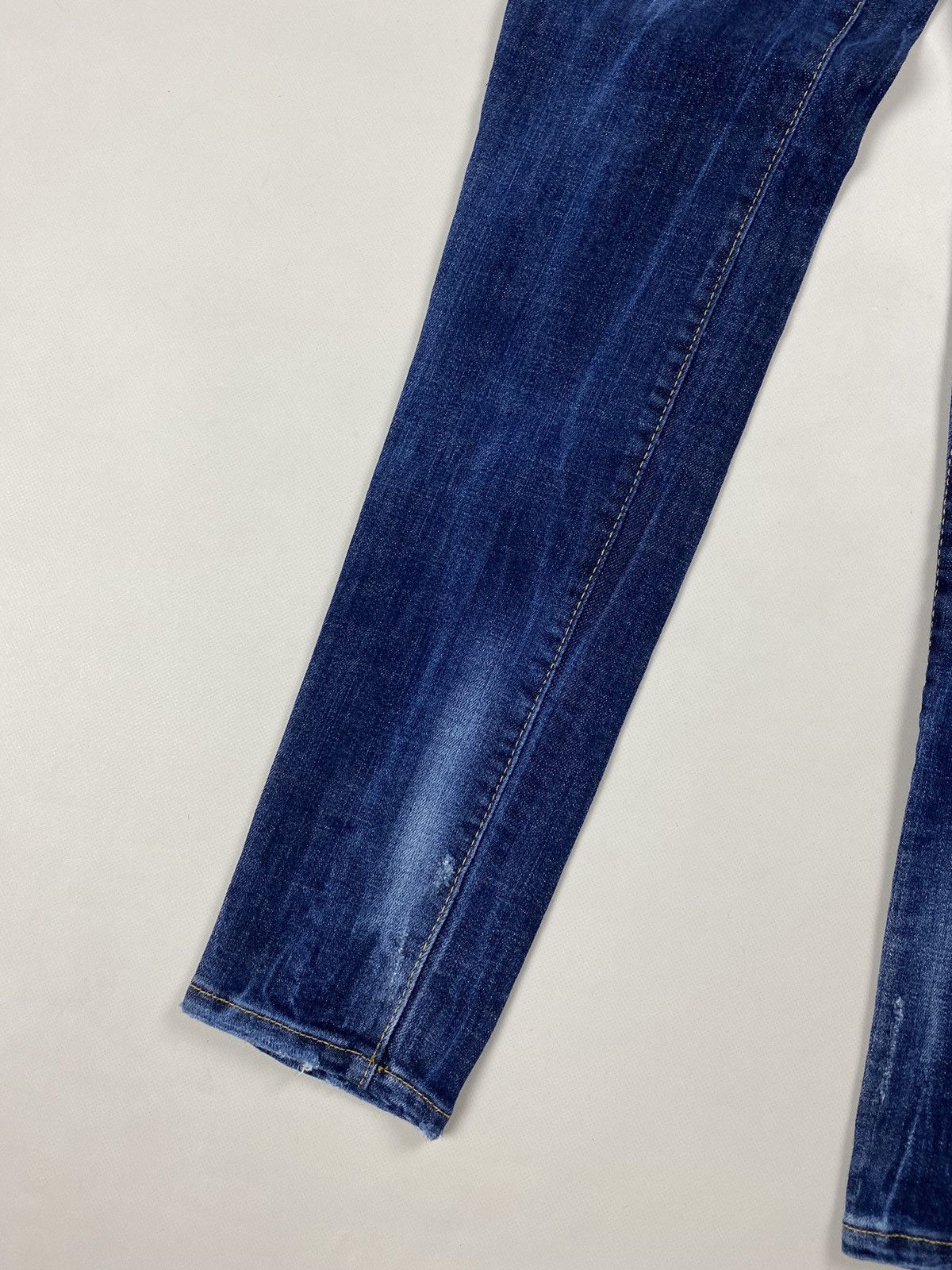 Dsquared2 Dsquared 2 ladies distressed denim jeans size 42 Size 28" / US 6 / IT 42 - 8 Thumbnail