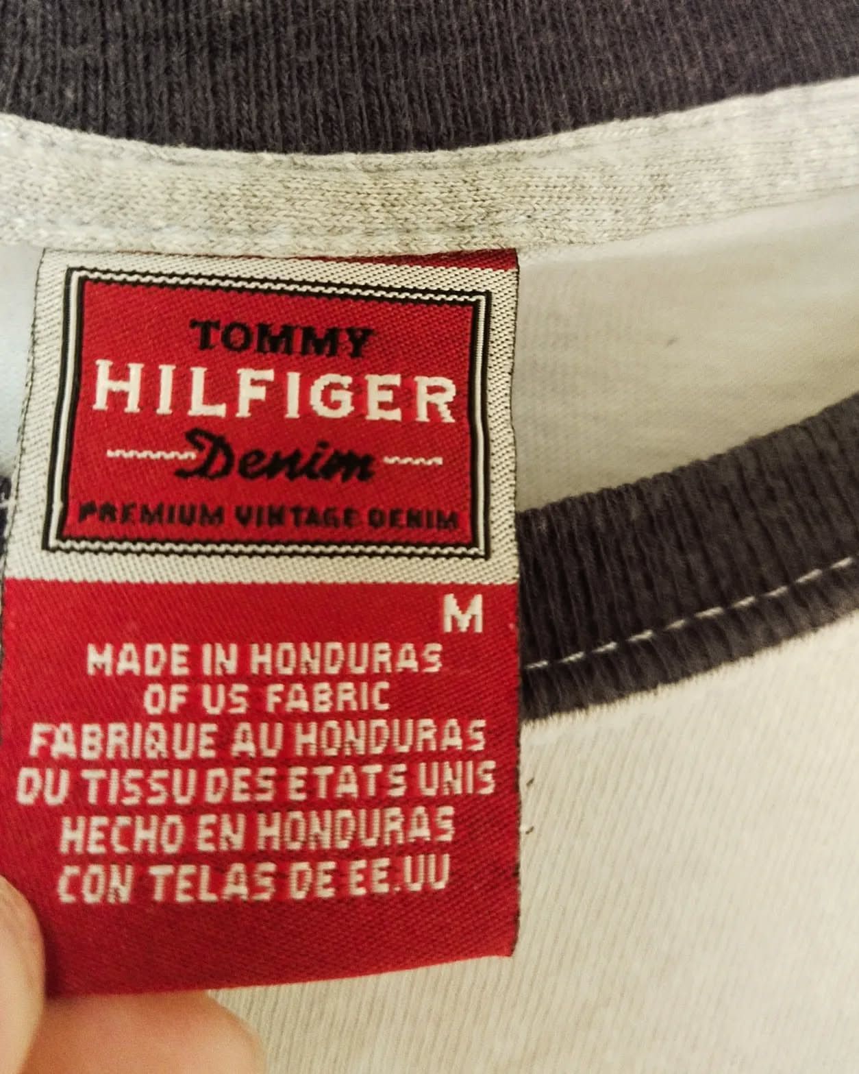 Tommy Hilfiger 2000s Tommy Hilfiger Denim Red Label Graphic Tee Size US M / EU 48-50 / 2 - 5 Thumbnail