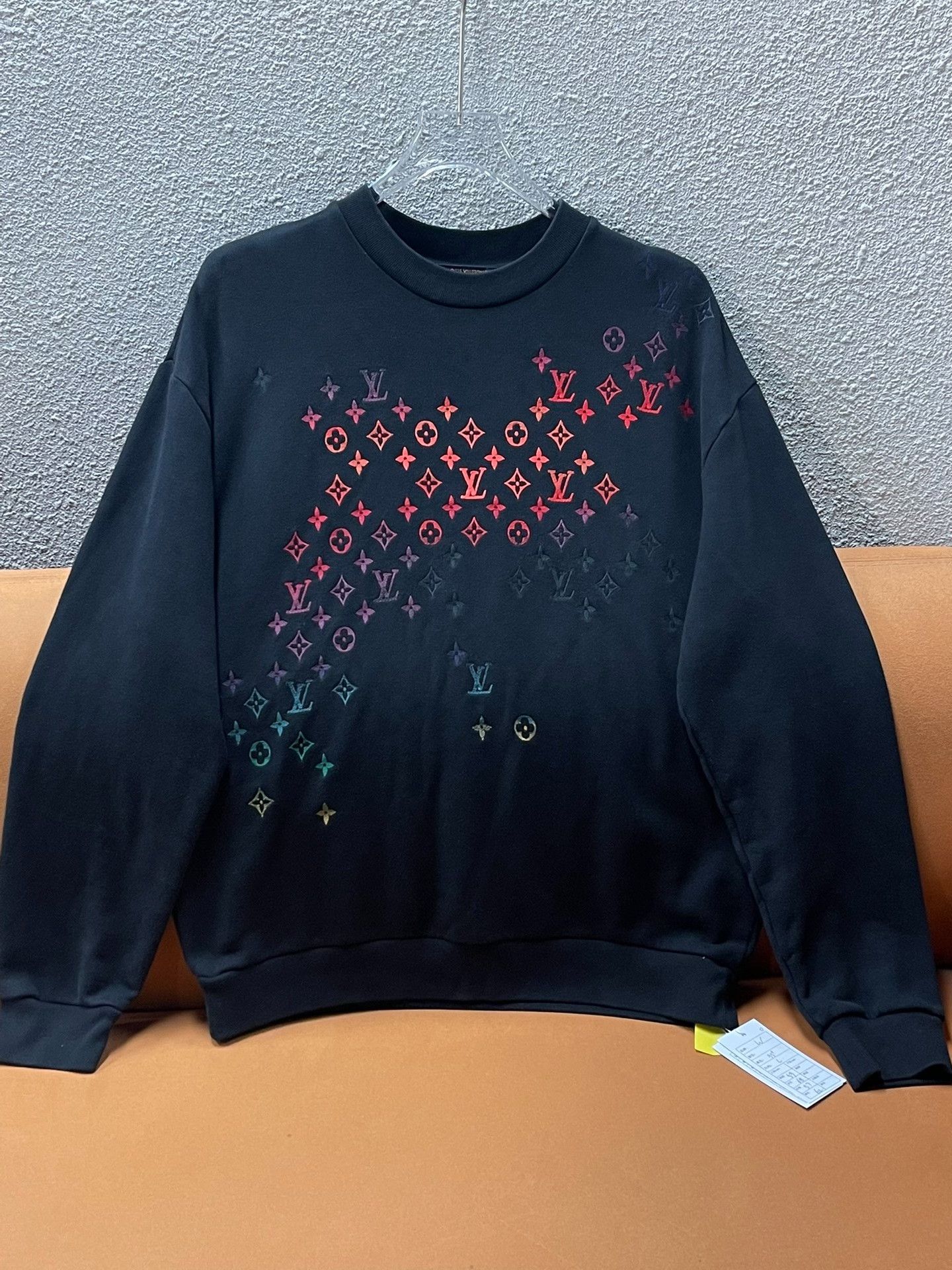 Louis Vuitton Louis Vuitton FW23 Logo Crewneck Sweatshirt Size US L / EU 52-54 / 3 - 1 Thumbnail
