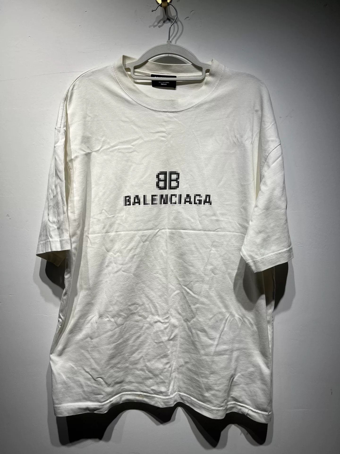 Balenciaga Balenciaga Retro Printed White T-Shirt S Men Size US S / EU 44-46 / 1 - 1 Thumbnail
