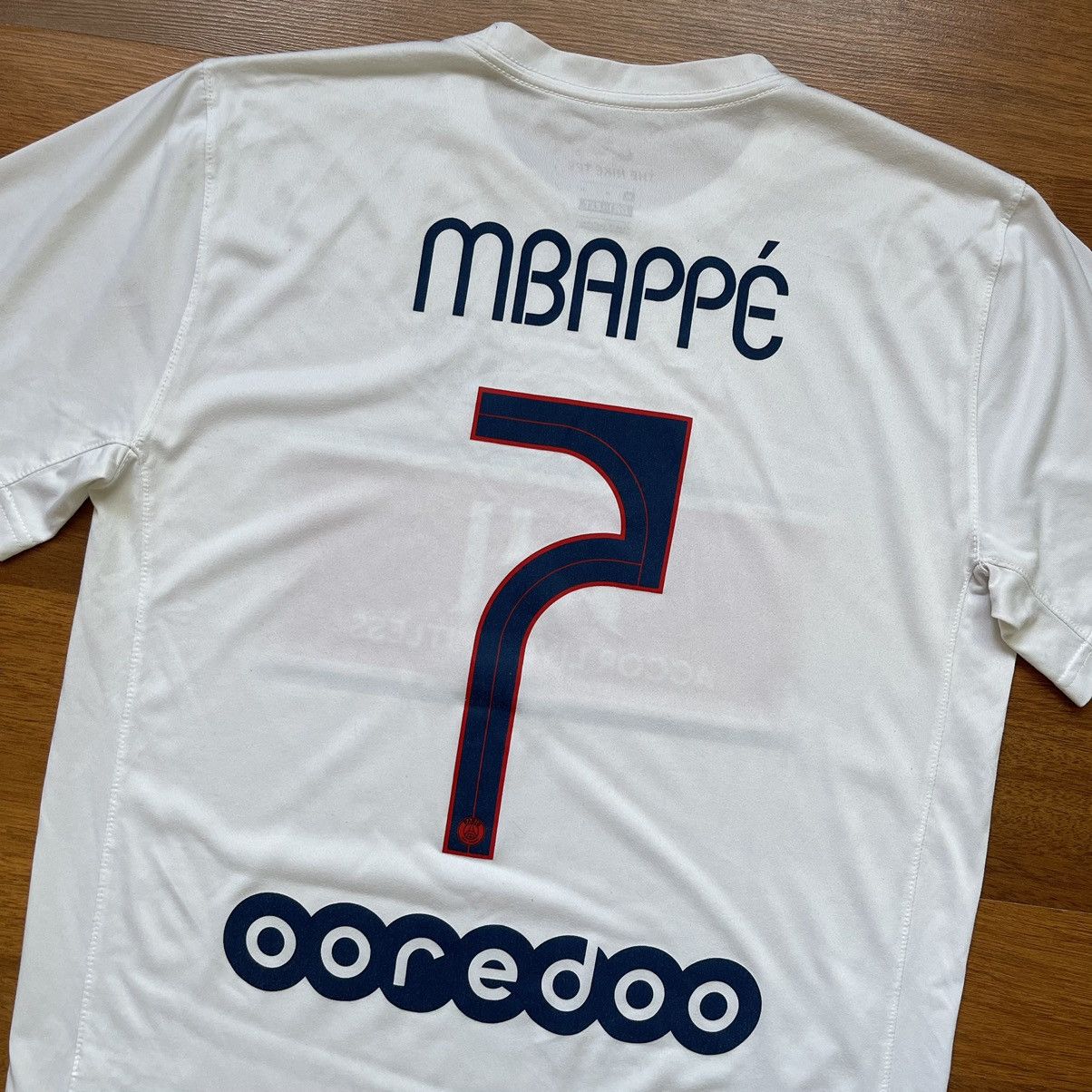 Nike × Vintage PSG NIKE 2021/2022 FOOTBALL SOCCER TEE #7 MBAPPE Size US M / EU 48-50 / 2 - 7 Thumbnail
