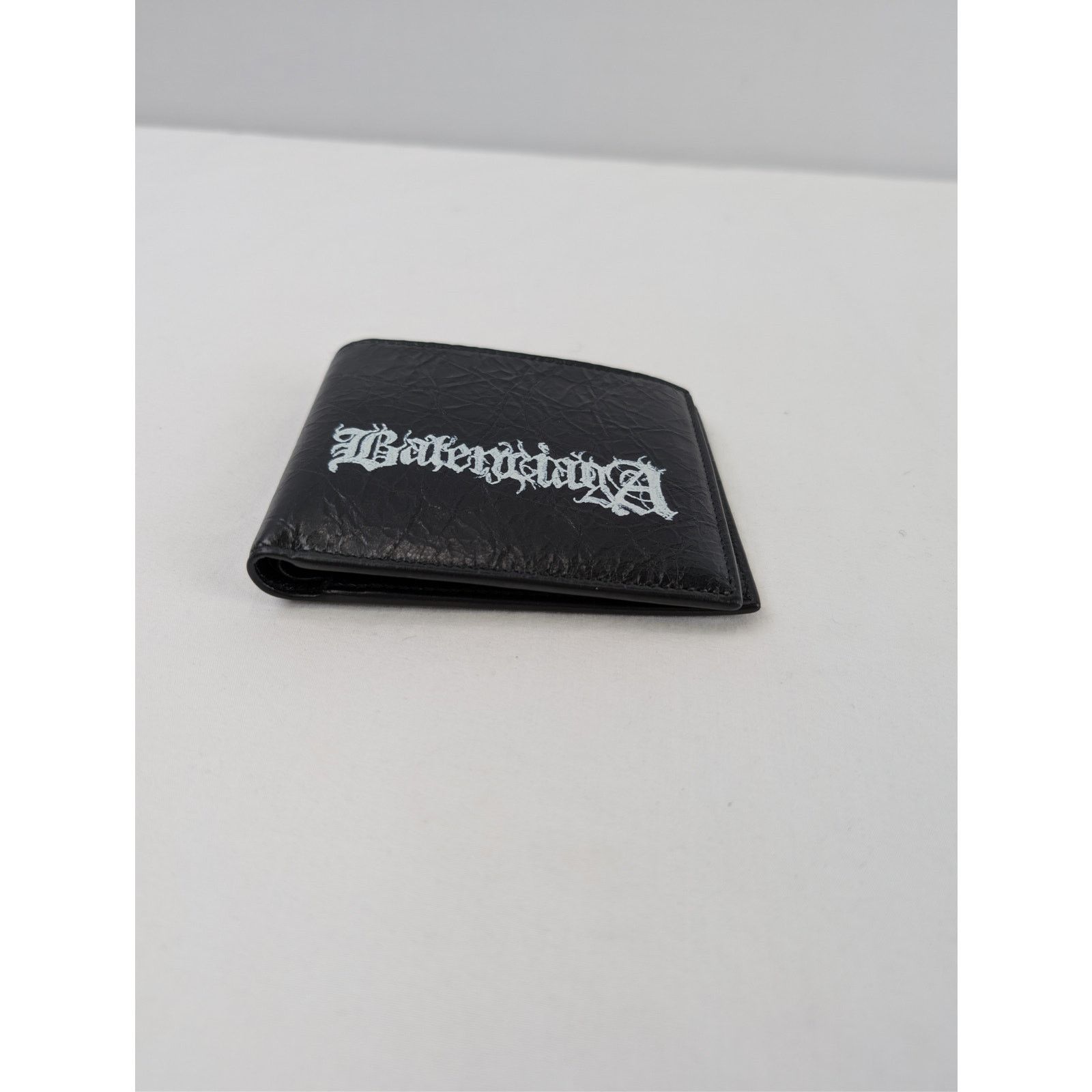 Balenciaga o1rshd1 Size: OS / Men's Cash Squared Folded Wallet in Black Size ONE SIZE - 4 Thumbnail