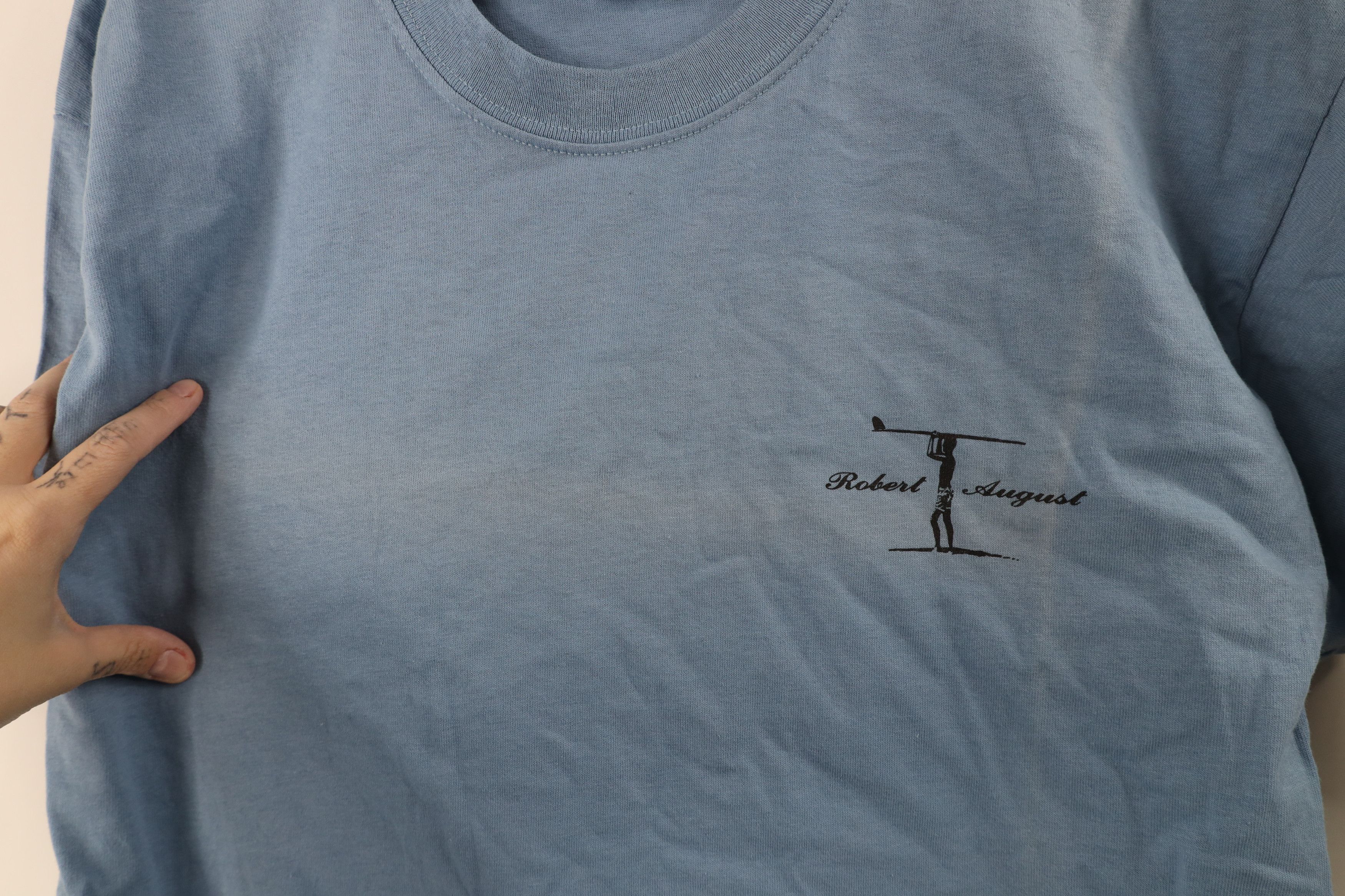 Vintage Vintage 90s Robert August Surfing Surf T-Shirt Blue Size US L / EU 52-54 / 3 - 5 Thumbnail