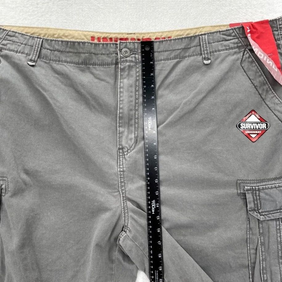 Vintage UNIONBAY Cargo Shorts Mens Big & Tall 54 Gray High Rise Survivor Size US 38 / EU 54 - 7 Thumbnail