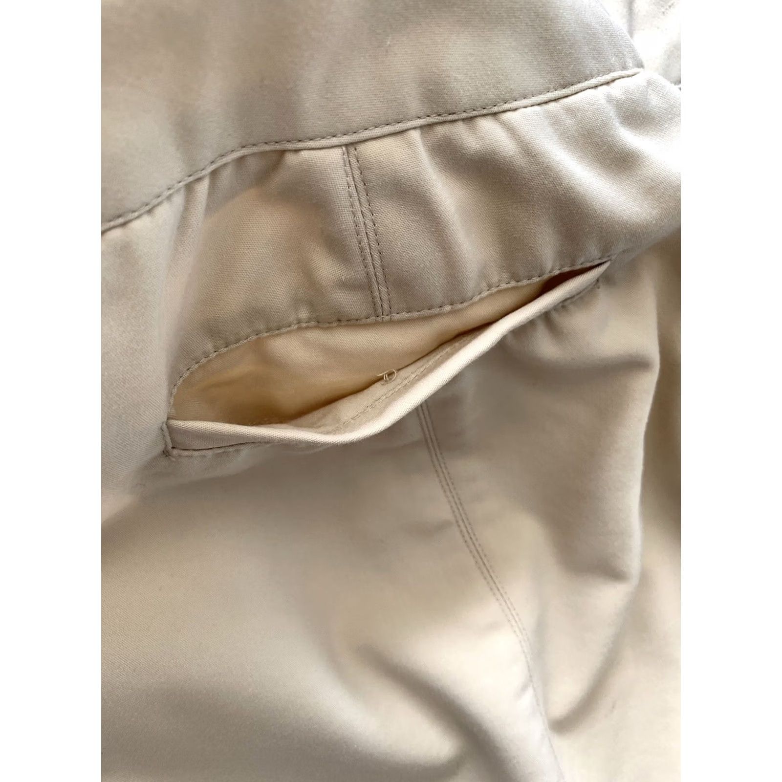 Vintage Carmen Marc Valvo Women Pants 12 Ivory Stretch Tapered Leg Ankle City Logo Pocket Slit 26.5in Inseam Adult Regular Fall Spring Summer Workwear Office Size 34" / US 12 / IT 48 - 6 Thumbnail