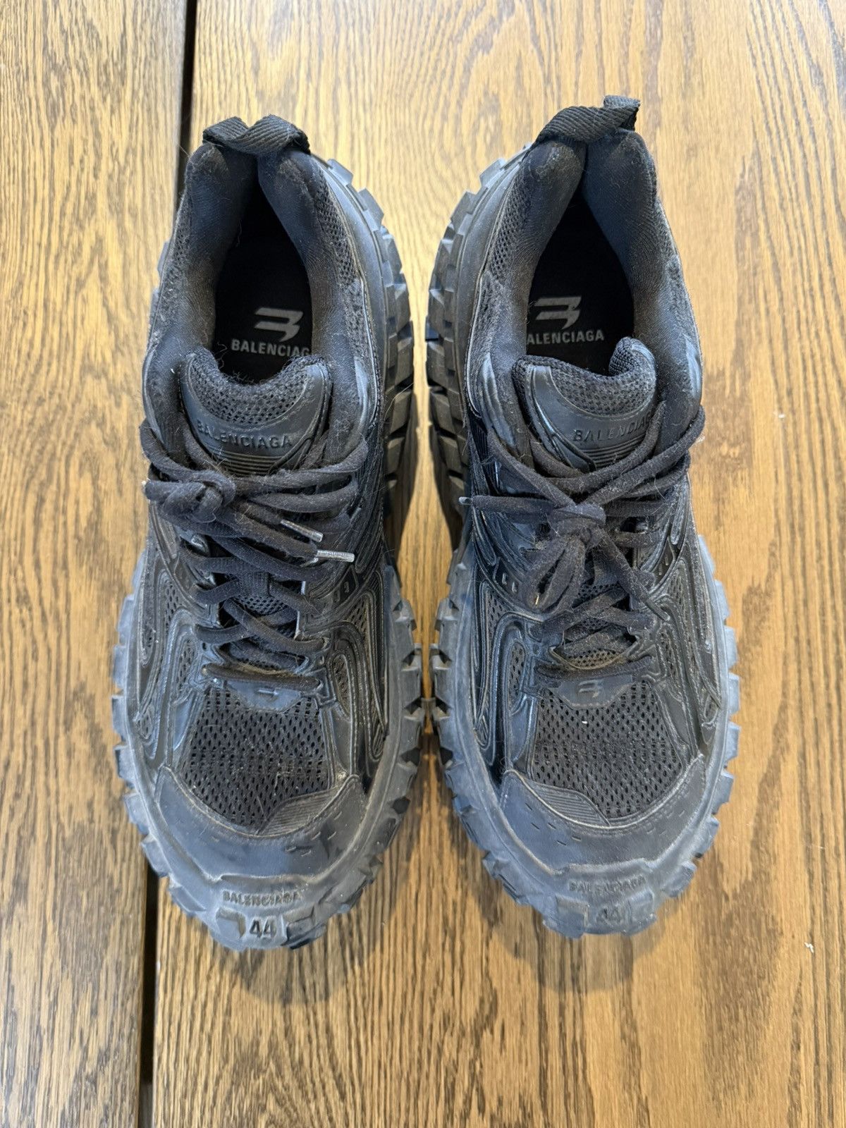 Balenciaga Balenciaga Defender Size US 11 / EU 44 - 2 Thumbnail