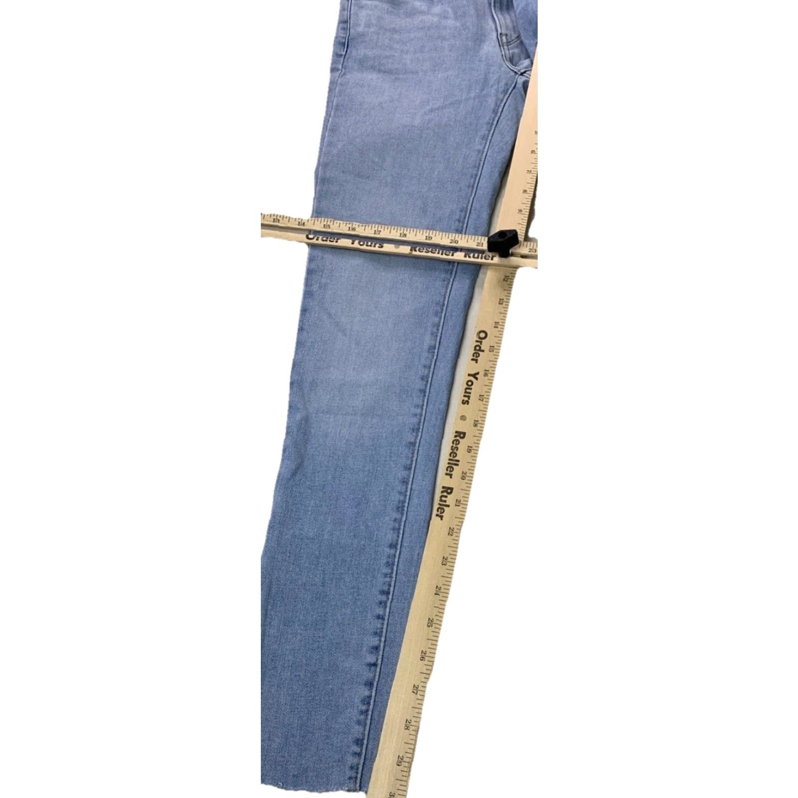 Levi's Levi’s 711 Skinny Hypersoft Mid Rise Raw Hem Womens Jeans Size 24" / US 00 / IT 34 - 7 Thumbnail