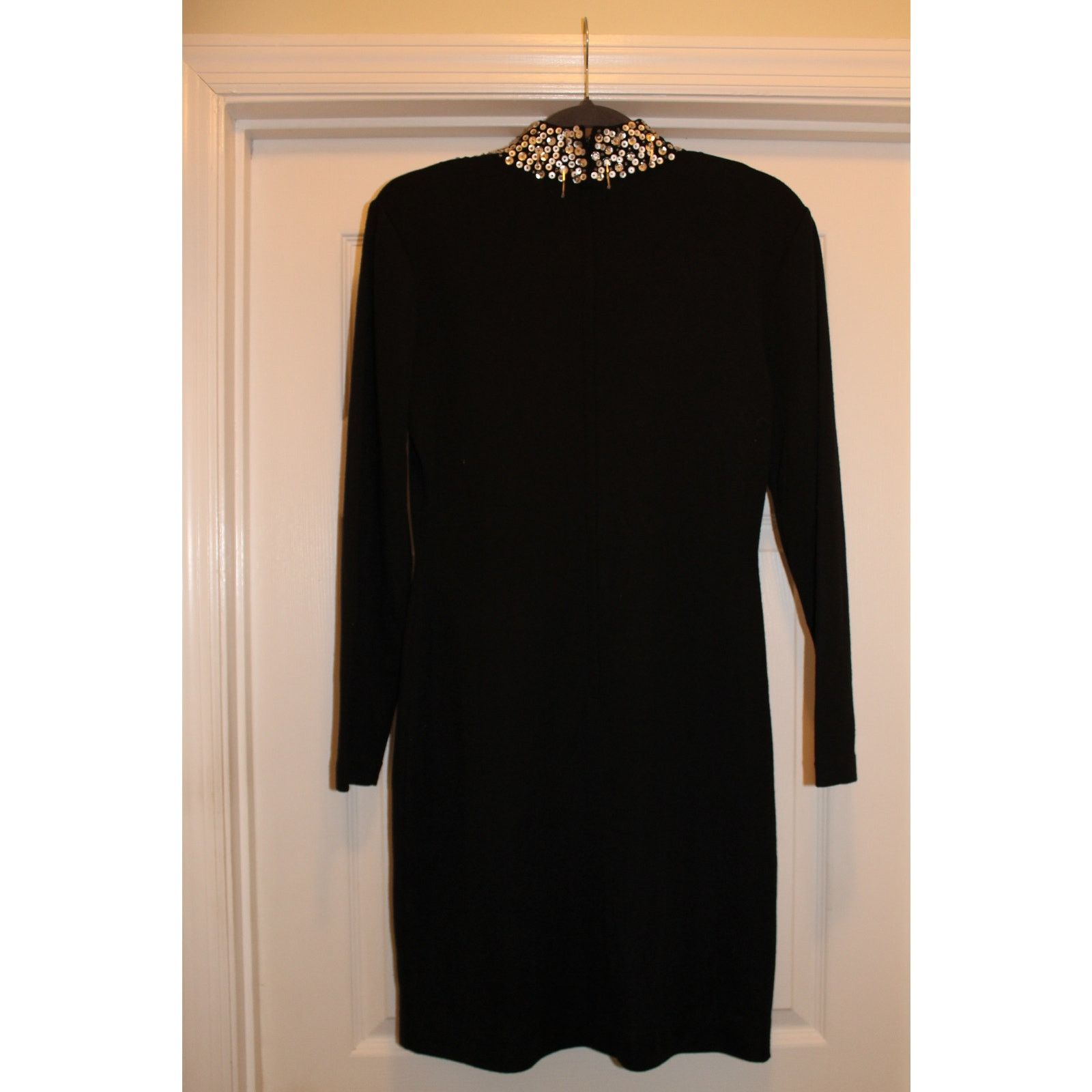 Other Theomiles Jeweled Neckline Black Bodycon Dress Size L / US 10 / IT 46 - 2 Thumbnail