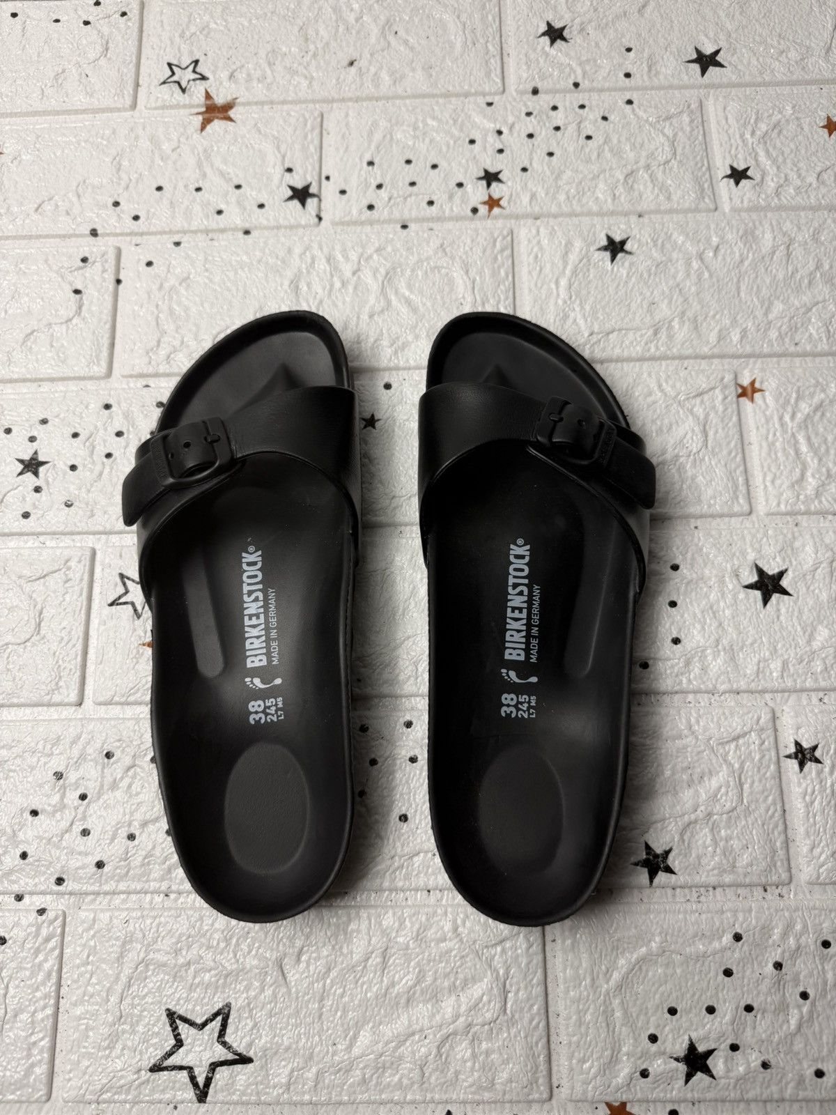Birkenstock BIRKENSTOCK WOMEN US7 UK4.5 EUR38 Black Rubber Size US 7 / IT 37 - 1 Thumbnail