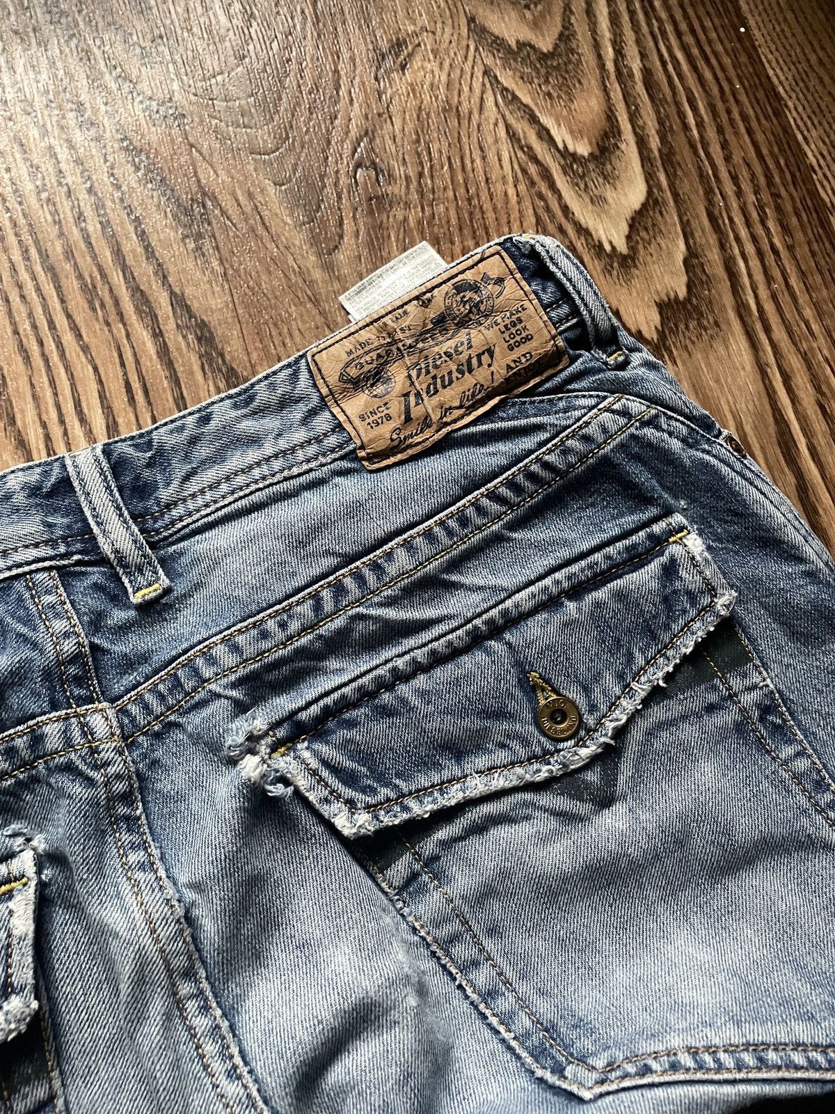 Diesel Y2K Diesel RUKY Jeans Boot Cut Button Fly Distressed Size US 32 / EU 48 - 14 Thumbnail