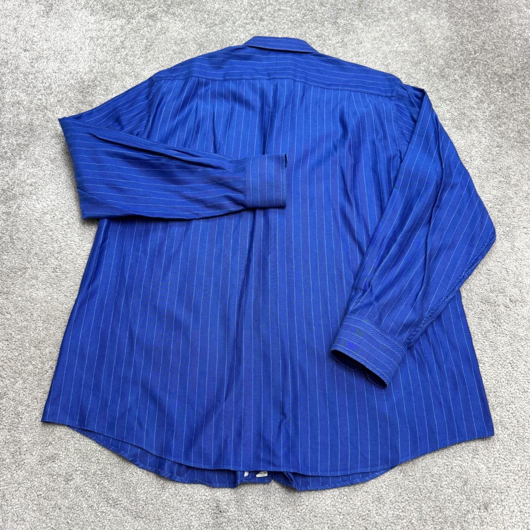 Tommy Bahama VINTAGE Tommy Bahama Button-Up Shirt Mens Regular Blue Striped Herringbone Classic 16.5 34/35 SS? Size US S / EU 44-46 / 1 - 2 Thumbnail