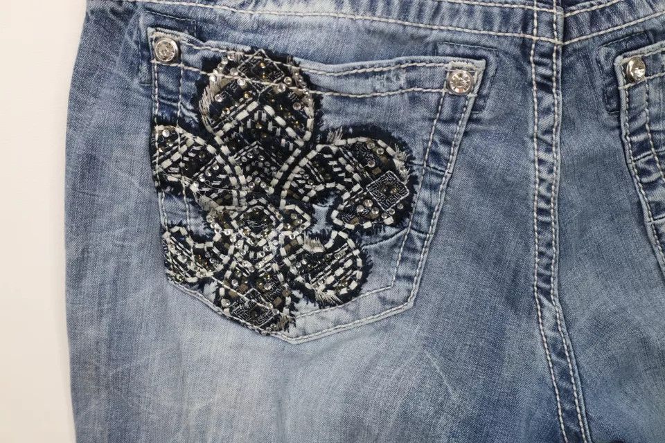 Miss Me × Vintage Miss Me Jeweled Fleur de Lis MMA Mid Rise Cropped Jeans Size 31" - 14 Thumbnail