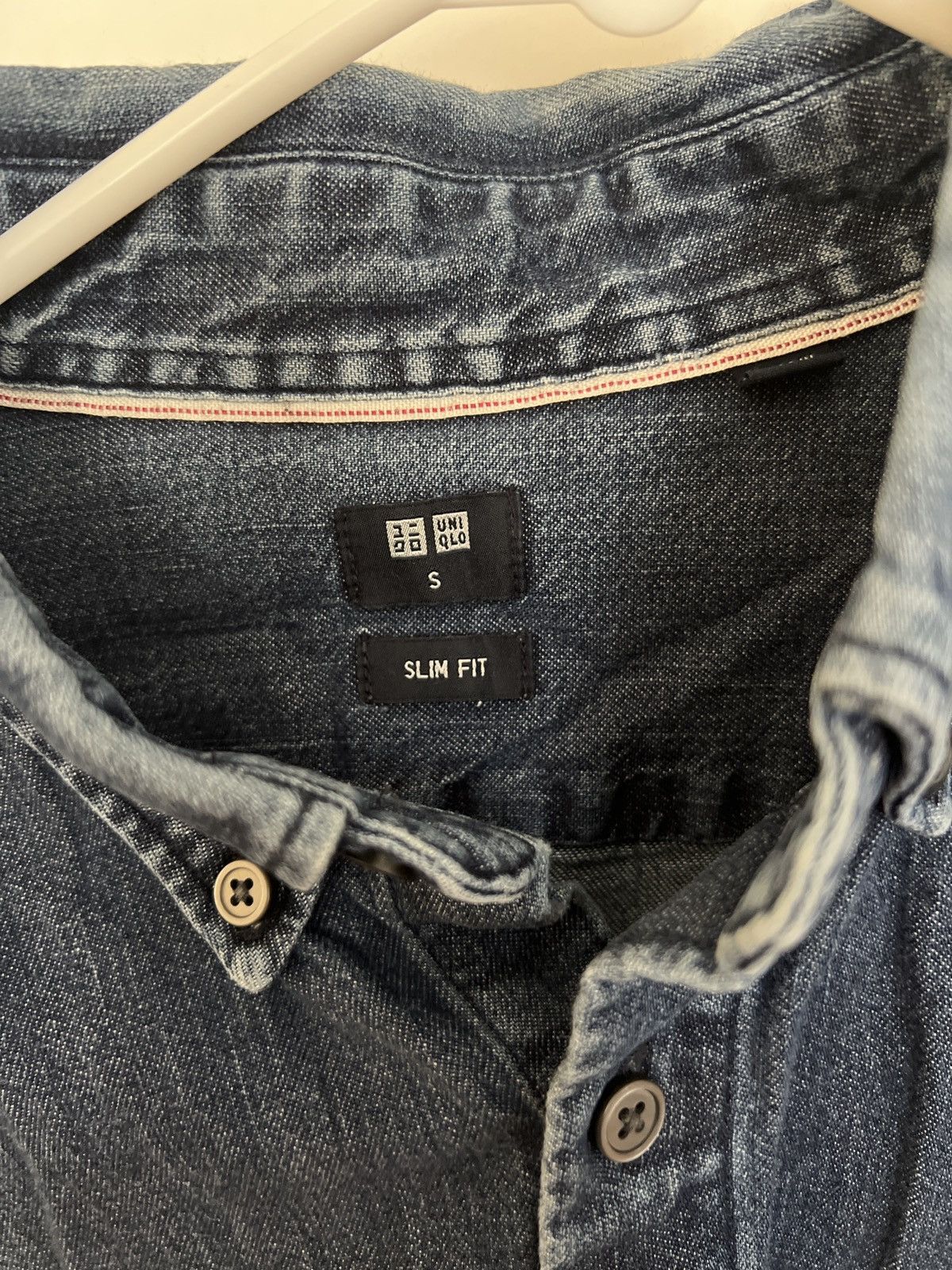 Uniqlo Size Small Uniqlo Denim Long Sleeve Button Down Size US S / EU 44-46 / 1 - 3 Thumbnail