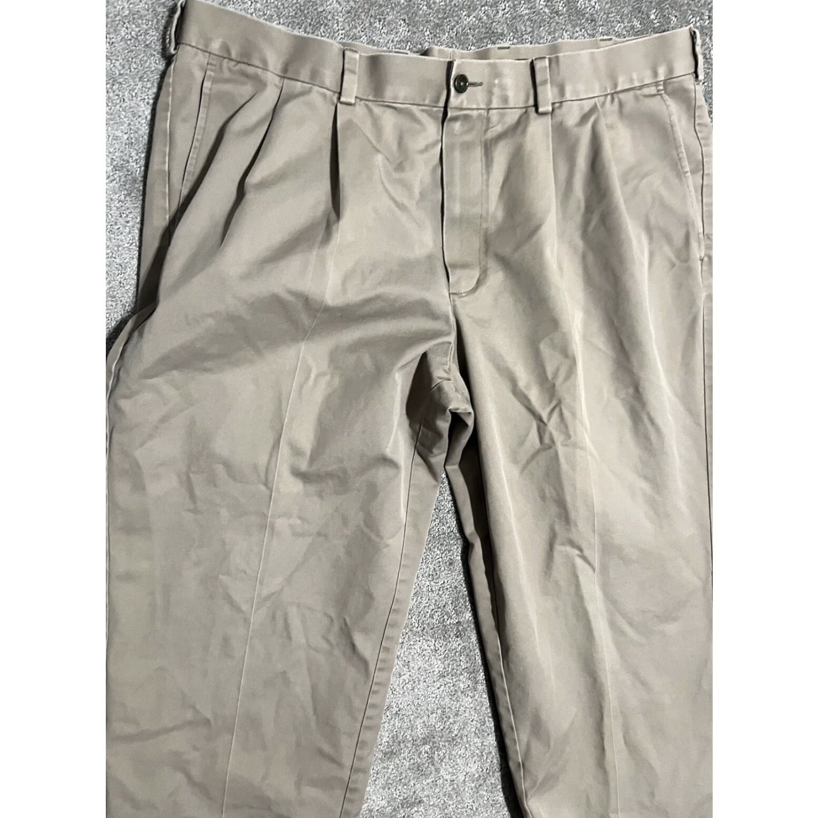 Nordstrom VINTAGE John W. Nordstrom Pleated Pants Size 40x31 Khaki Beige Cotton Polyester Tech-Smart Men Pants 40 Regular Inseam 31 Mens Size US 40 / EU 56 - 4 Thumbnail