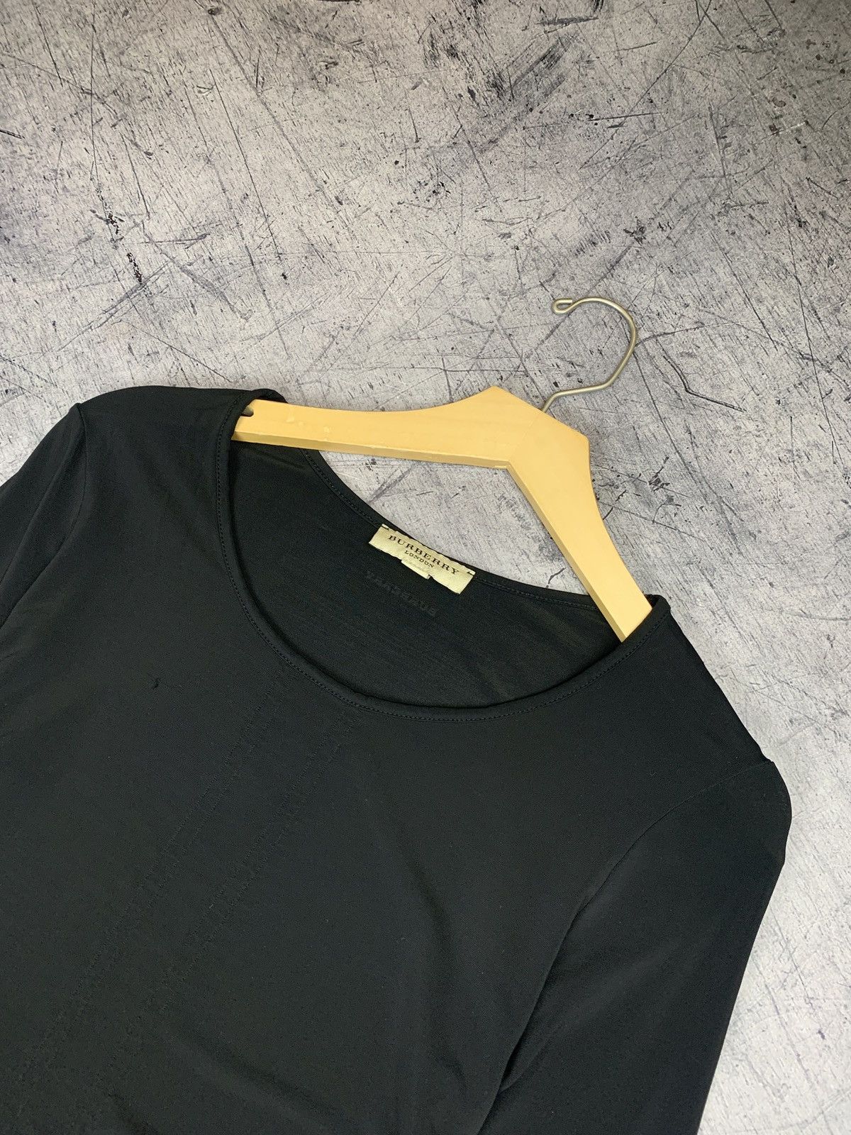 Burberry Designer Burberry London Black Long Sleeve T-Shirt Size M Size M / US 6-8 / IT 42-44 - 2 Thumbnail