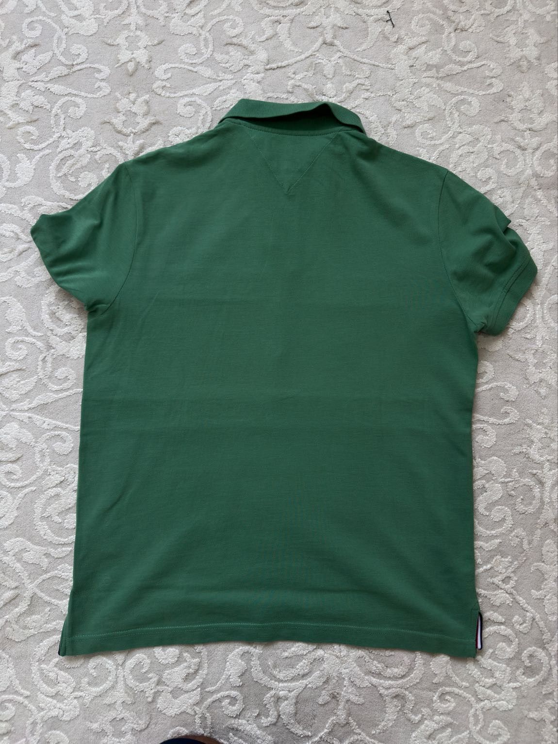 Tommy Hilfiger Tommy Hilfiger Embossed Polo Shirt Size US S / EU 44-46 / 1 - 6 Thumbnail