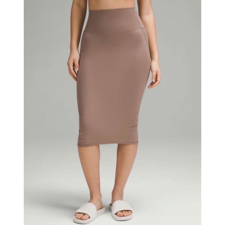 Lululemon Lululemon Nulu Slim-Fit High-Rise Skirt Size 2 30” NWOTTaupe Size 26" / US 2 / IT 38 - 1 Thumbnail