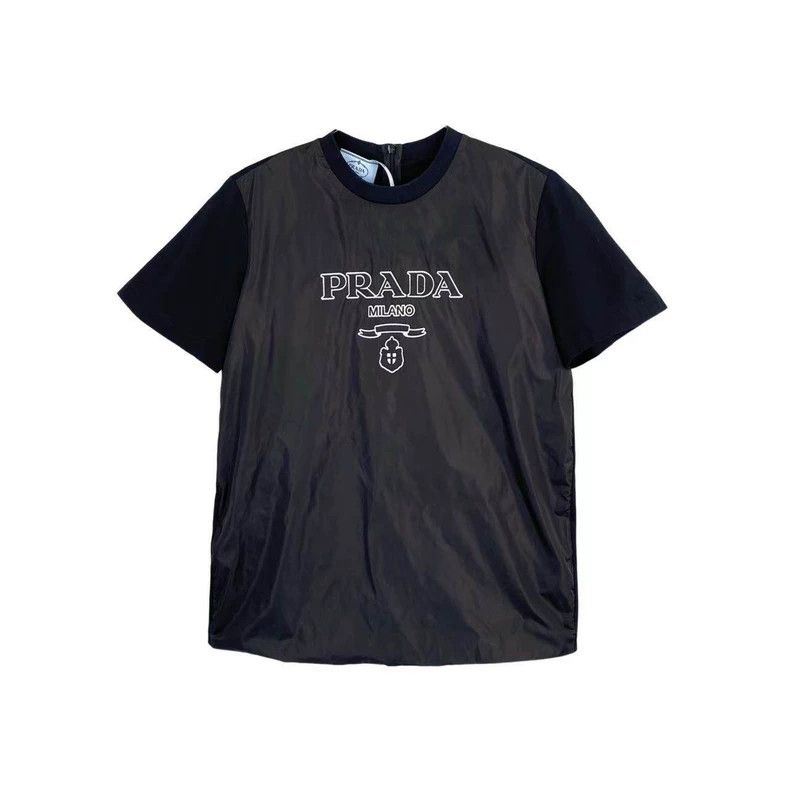 Prada Prada 23SS Logo Patch Short Sleeve Tee Size US XS / EU 42 / 0 - 1 Thumbnail