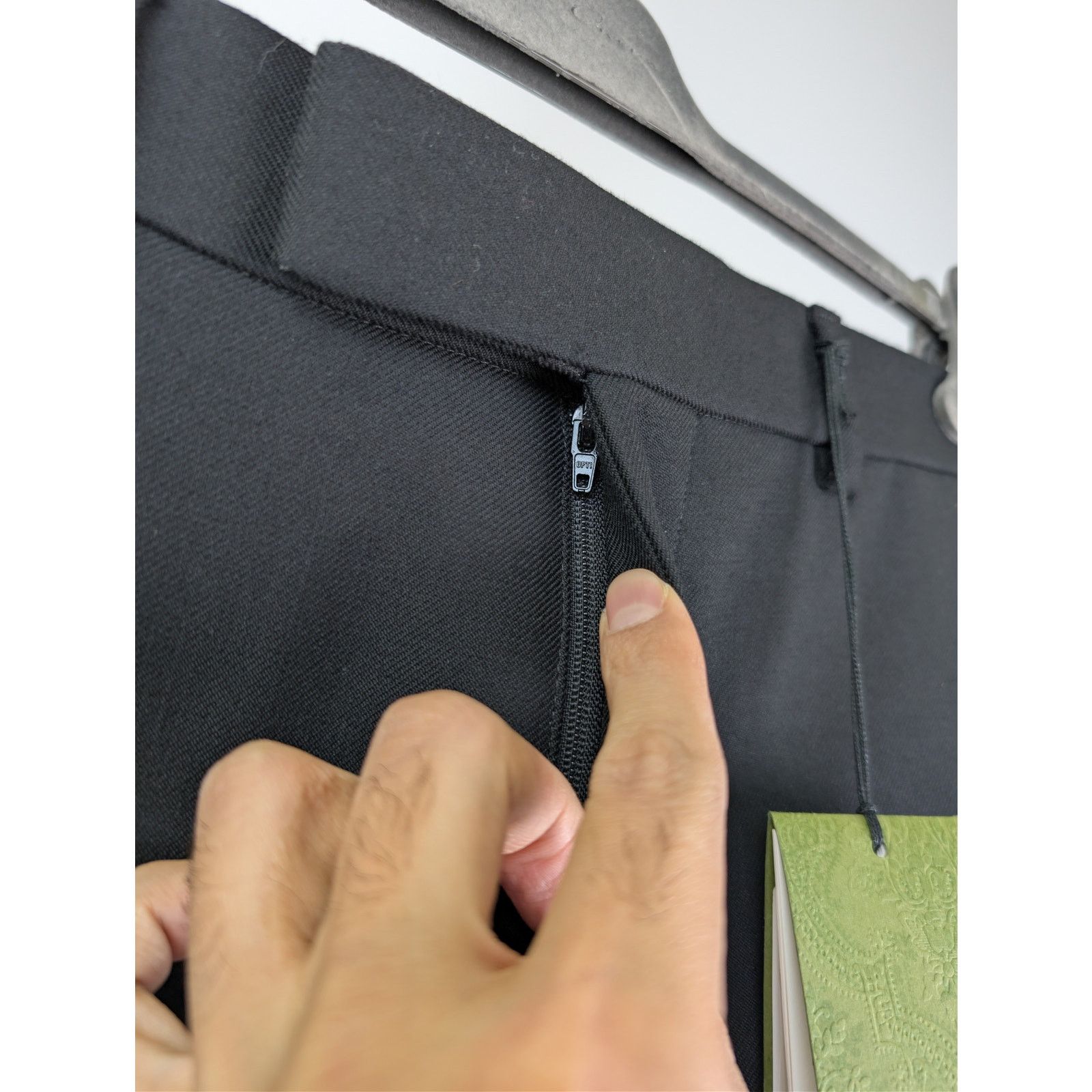 Gucci o1rshd1 Double Wool Gabardine Skater Crpd Pant Shorts Black Size US 30 / EU 46 - 7 Thumbnail