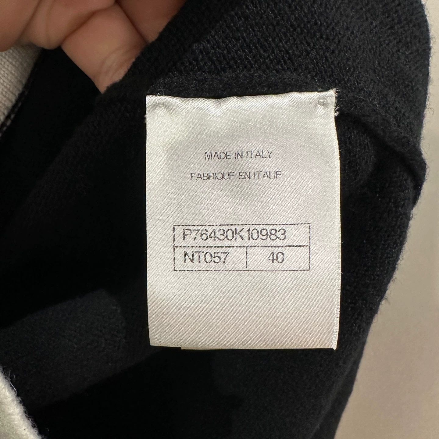 Chanel Chanel 24C Single-Breasted V-Neck Cashmere Cardigan 40 Size M / US 6-8 / IT 42-44 - 4 Thumbnail