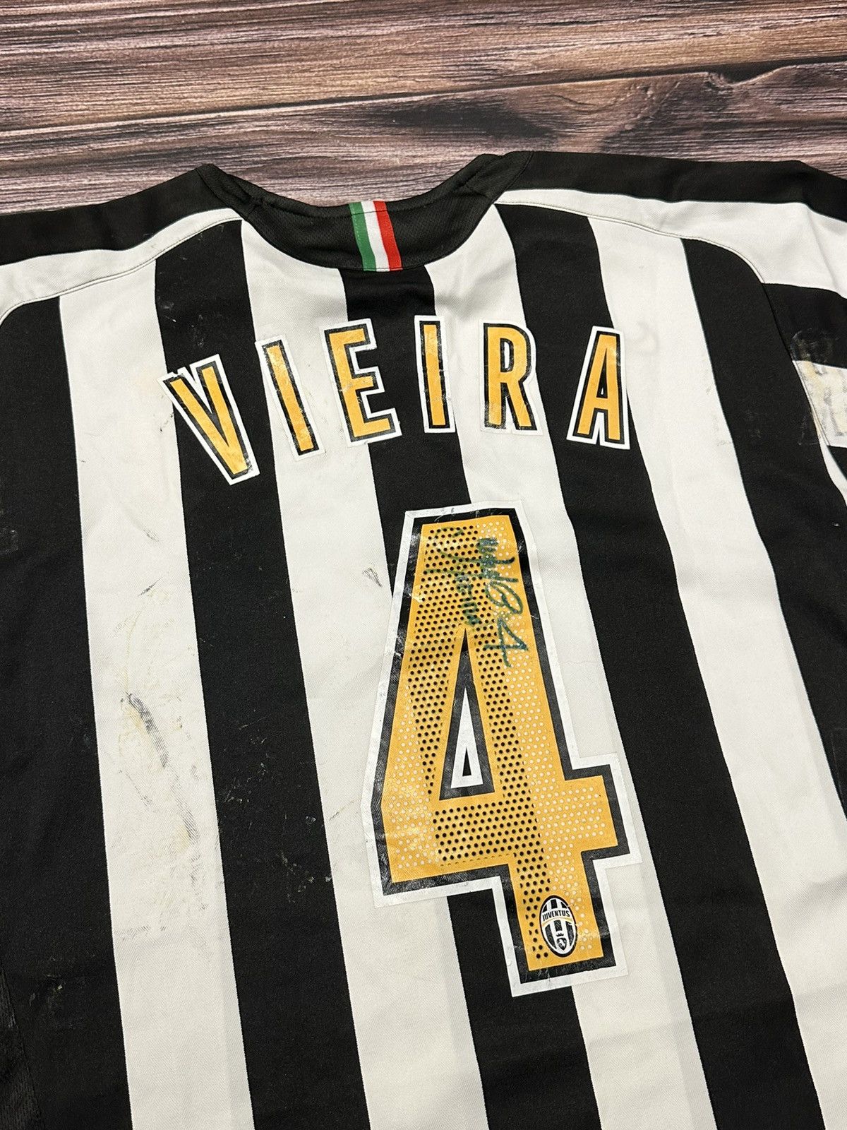 Nike × Vintage Vintage Soccer Jersey Juventus 2005-2006 Veira❗️ Size US L / EU 52-54 / 3 - 9 Thumbnail