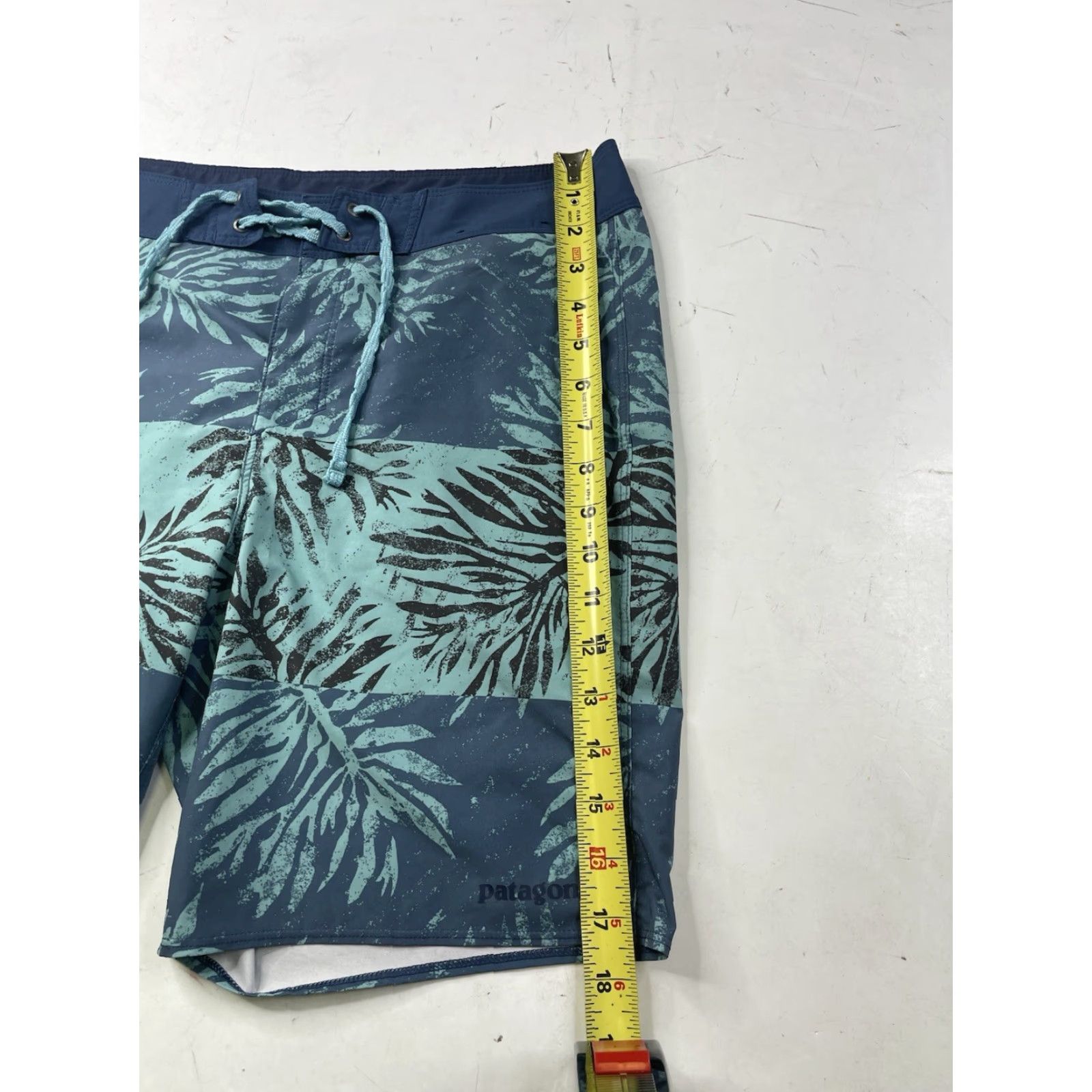 Patagonia Patagonia Men's Board Shorts 30 18" Stretch Hydropeak Kelp Blocked Crater Blue Sandy Kelp Floral Pattern Beach Outdoor Swimming Bottom Mens Size US 30 / EU 46 - 2 Thumbnail
