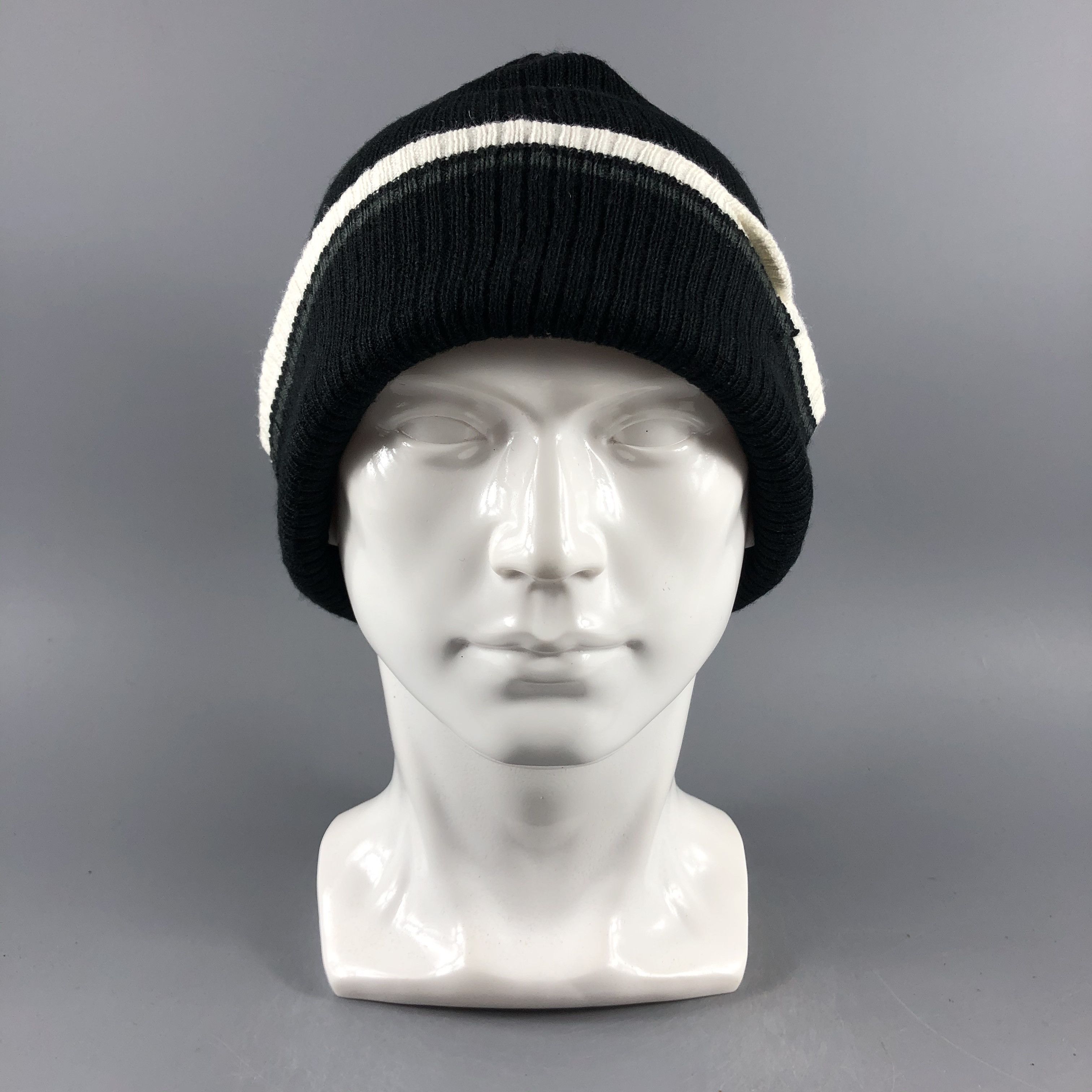 Le Coq Sportif × Vintage Le Coq Sportif Beanie Snow Hat Snow Cap -D344 Size ONE SIZE - 7 Thumbnail