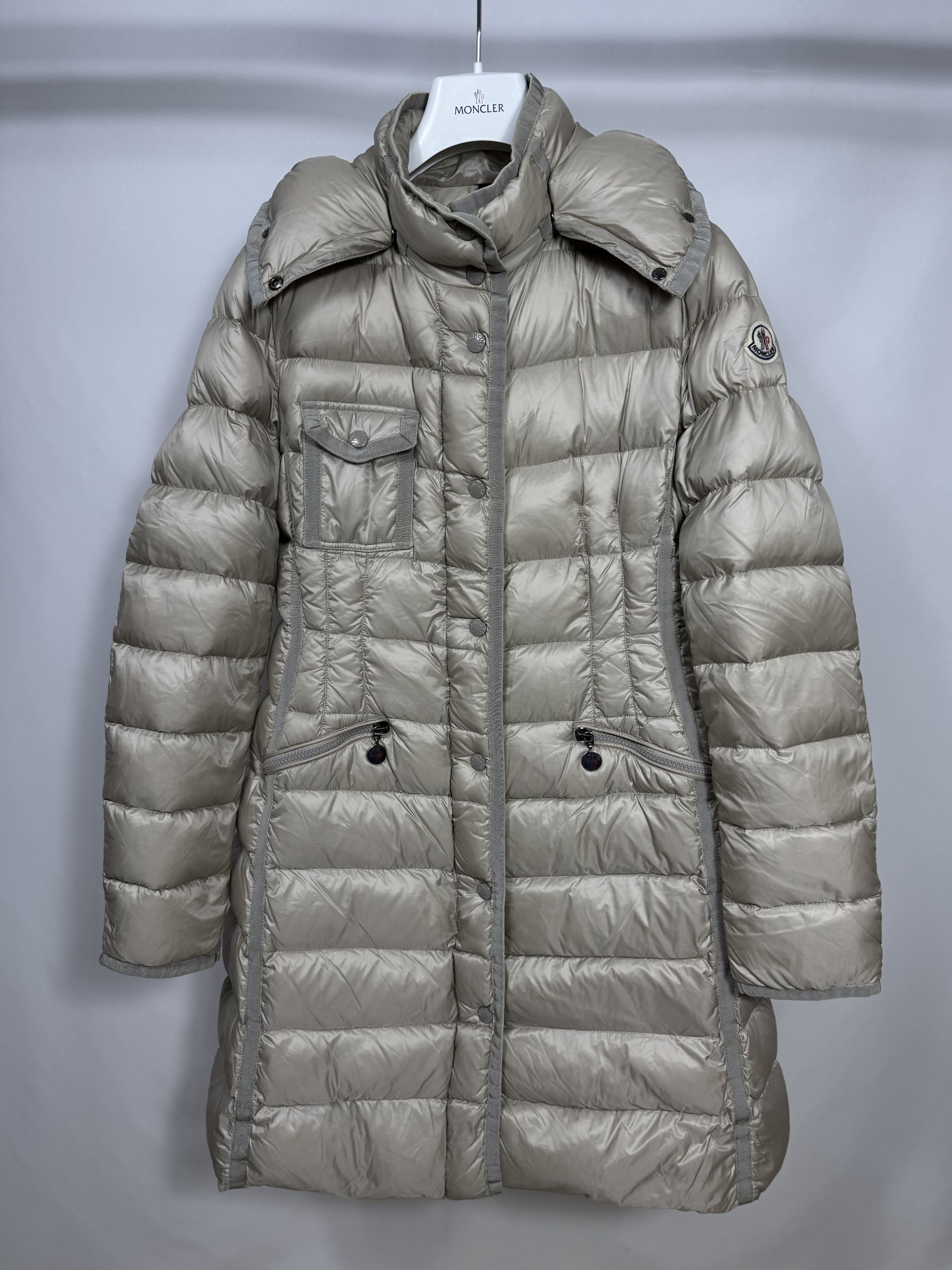 Moncler Moncler Hermine Jacket Size M / US 6-8 / IT 42-44 - 1 Thumbnail