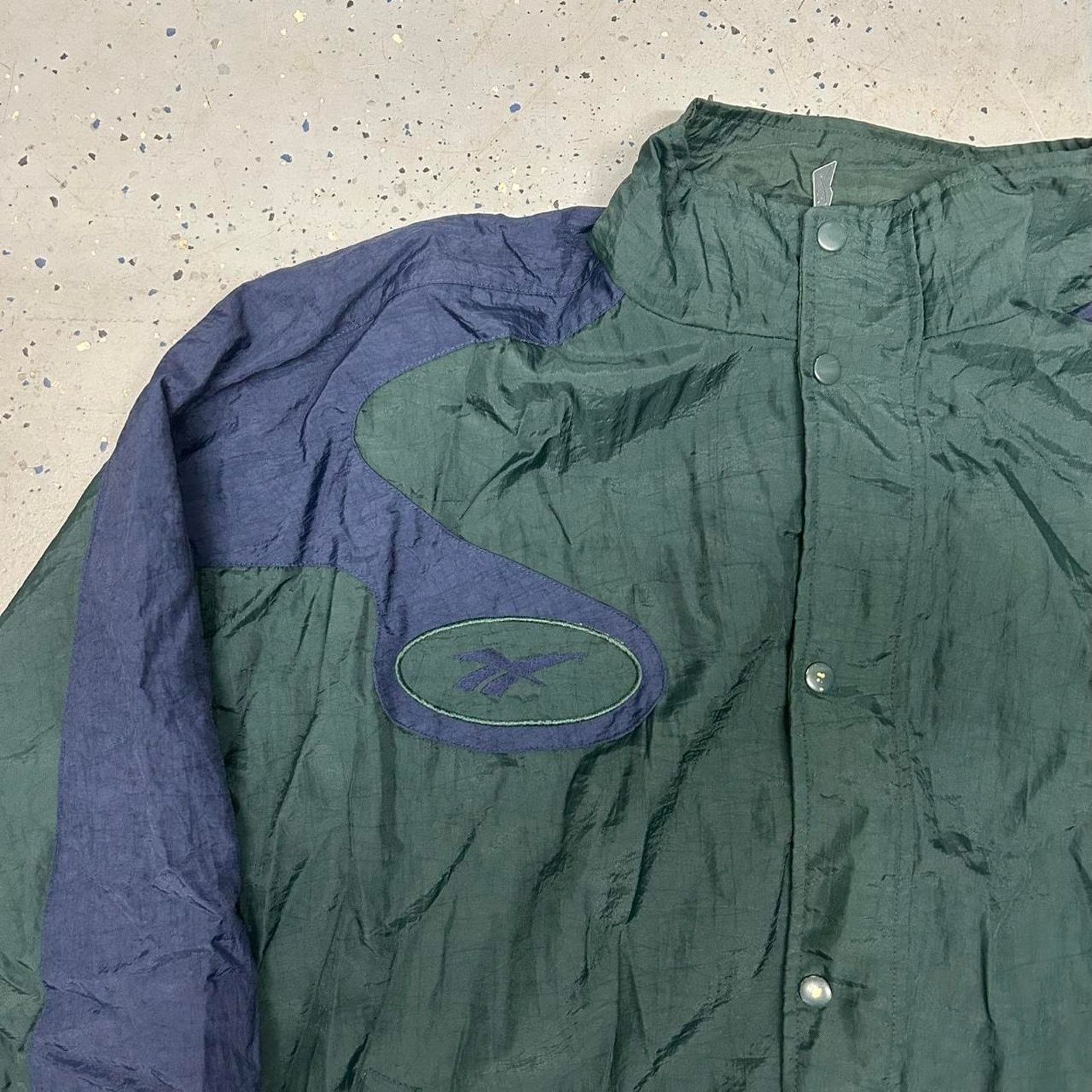 Reebok VTG Reebok green and navy windbreaker jacket Size US XL / EU 56 / 4 - 2 Thumbnail