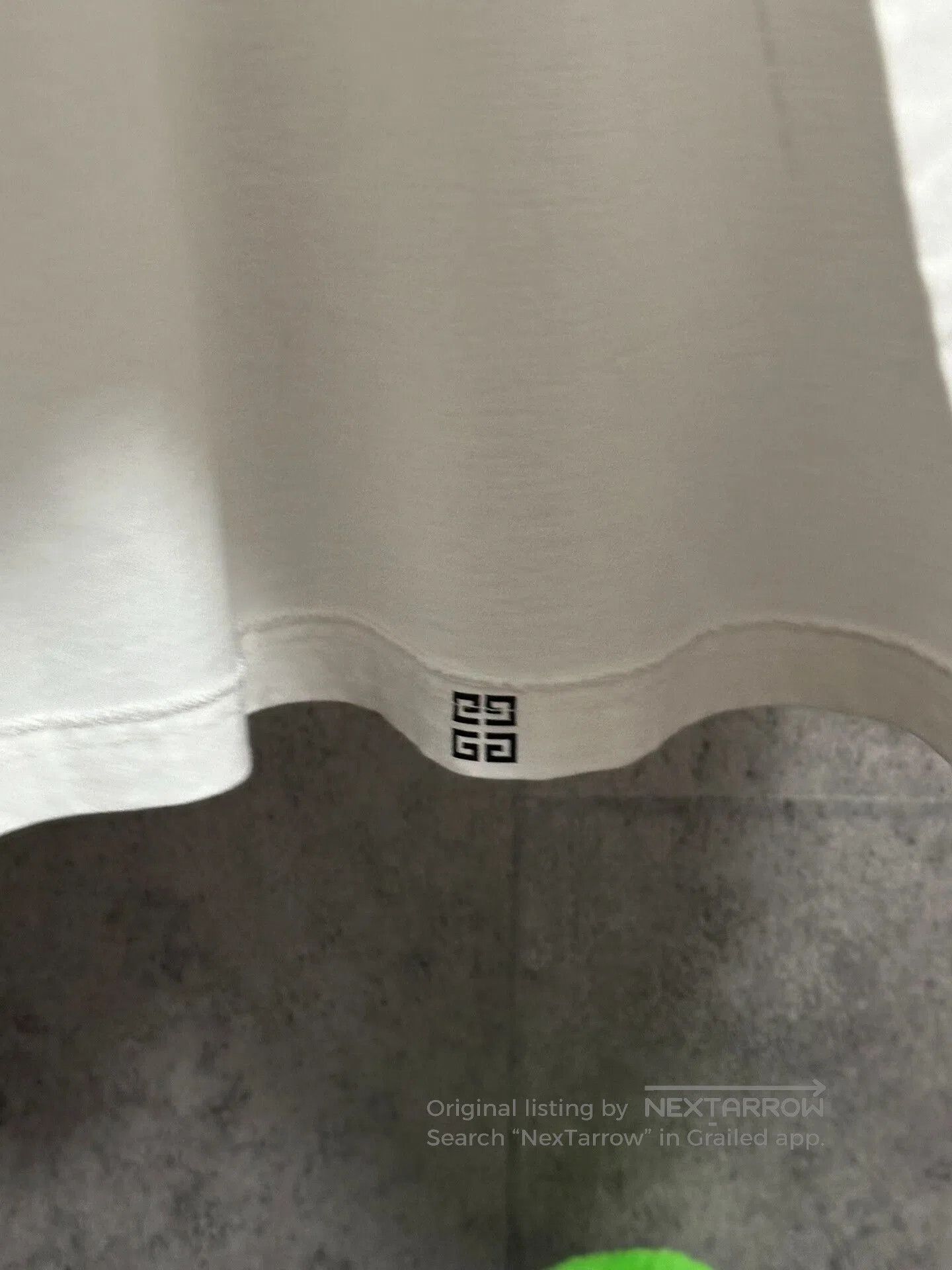 Givenchy Givenchy Logo Graffiti Short Sleeve T-Shirt. Size US L / EU 52-54 / 3 - 6 Thumbnail