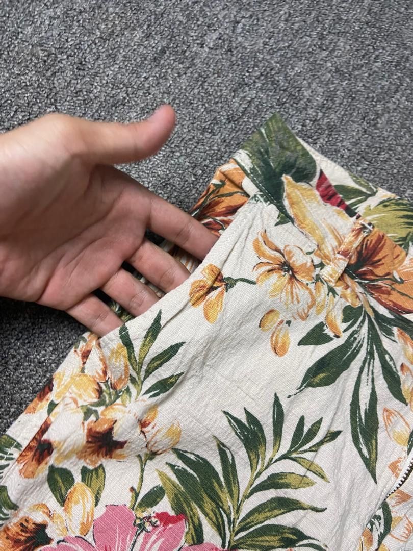 Japanese Brand Betty Smith Japanese Brand Floral Pants (187) Size 30" / US 8 / IT 44 - 8 Thumbnail