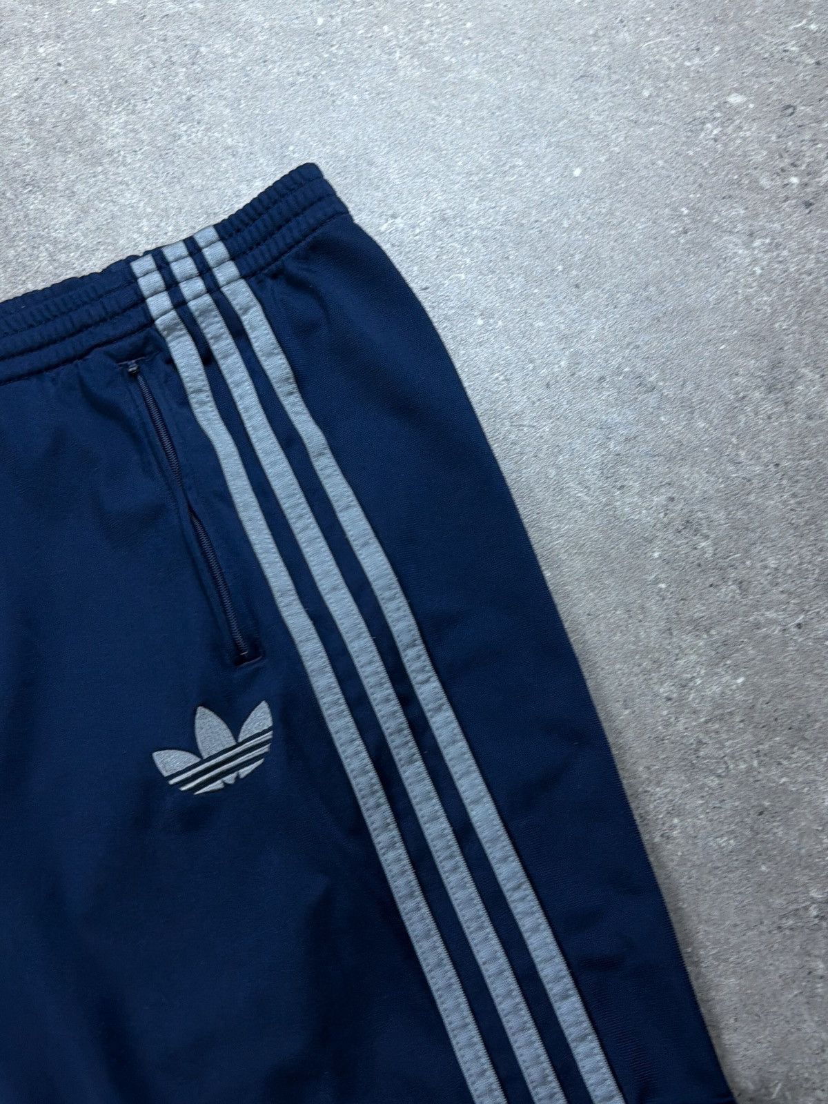 Adidas vintage adidas track pants Size US 32 / EU 48 - 3 Thumbnail