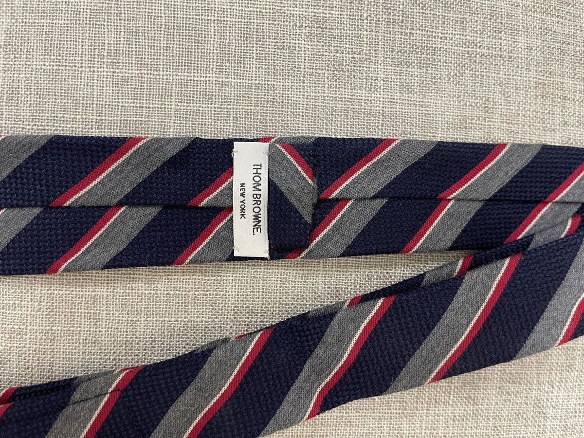 Thom Browne Thom Browne Classic Navy x Grey x Red Stripe - Tie Size ONE SIZE - 3 Thumbnail