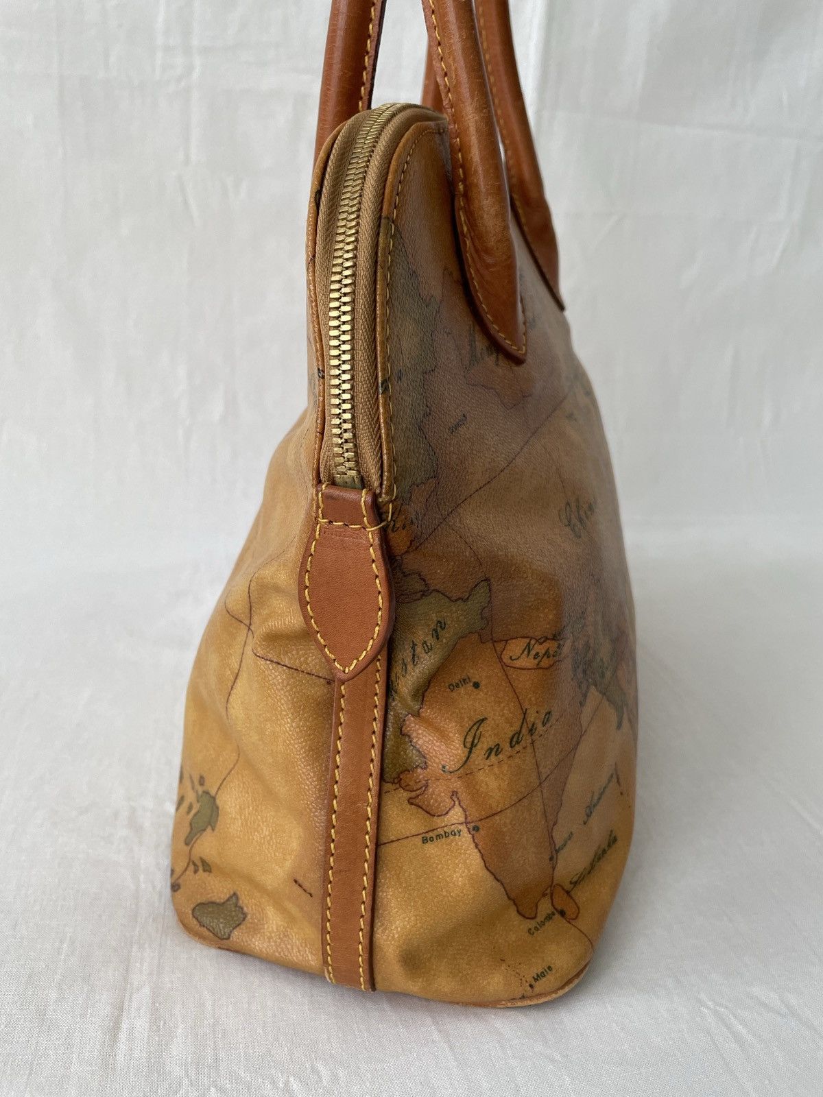 Alviero Martini Vintage Alviero Martini Alma Handbag Size ONE SIZE - 6 Thumbnail