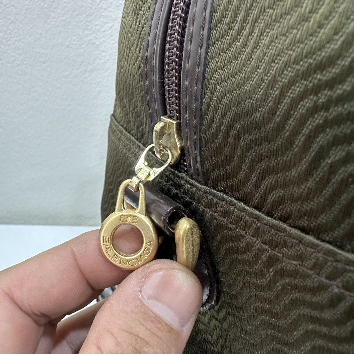 Balenciaga ‼️LASTDROP‼️ BALENCIAGA BB KHAKI GREEN BOSTON TRAVEL BAG Size ONE SIZE - 8 Thumbnail