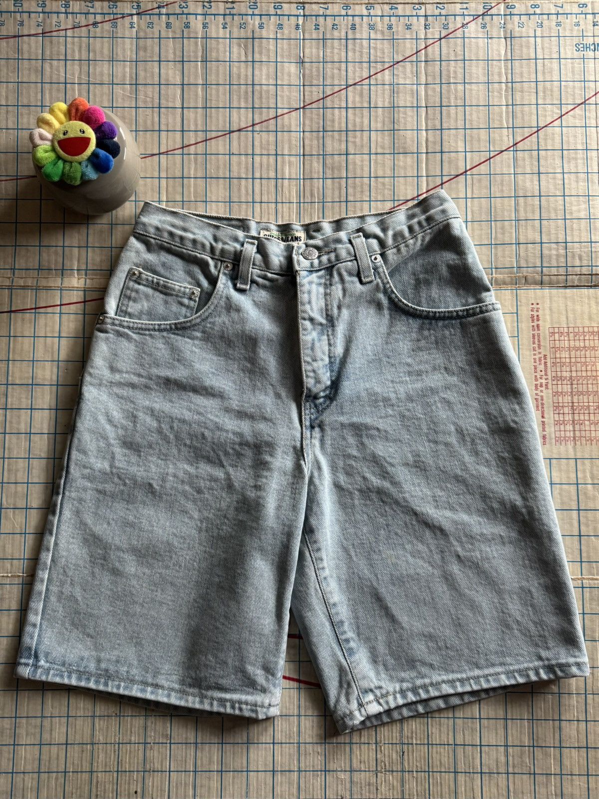 Guess × Vintage Vintage Guess Jean Shorts Men’s Size 28 Light Stonewashed Size US 28 / EU 44 - 2 Thumbnail