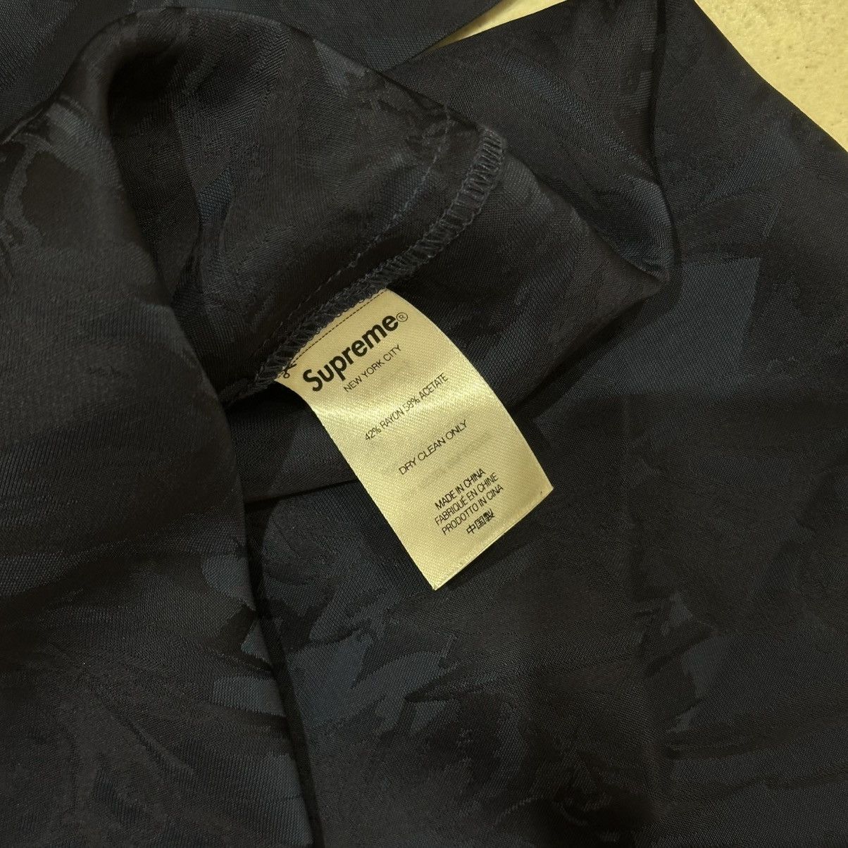 Supreme Supreme Iridescent Shirt Size US M / EU 48-50 / 2 - 5 Thumbnail