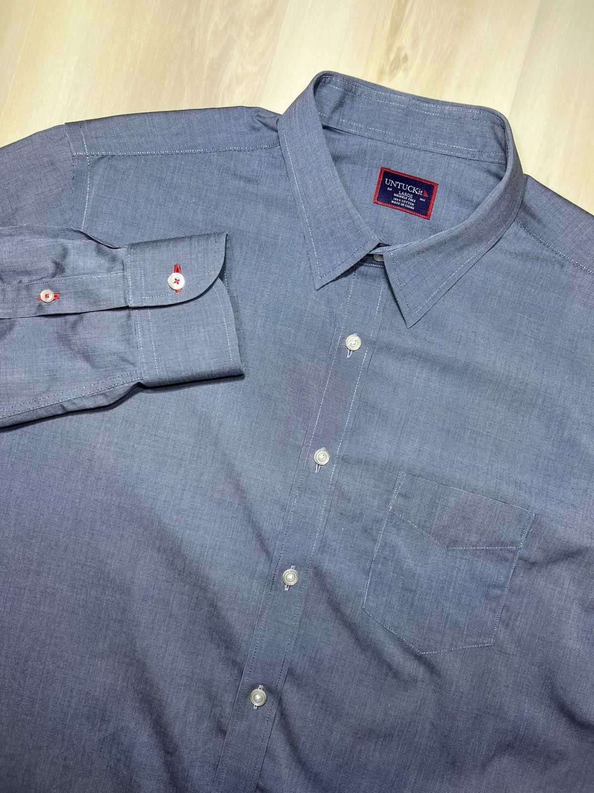 UNTUCKit UNTUCKIT Shirt Mens L Pio Cesare Wrinkle Free Button Up Gray Size US L / EU 52-54 / 3 - 1 Thumbnail