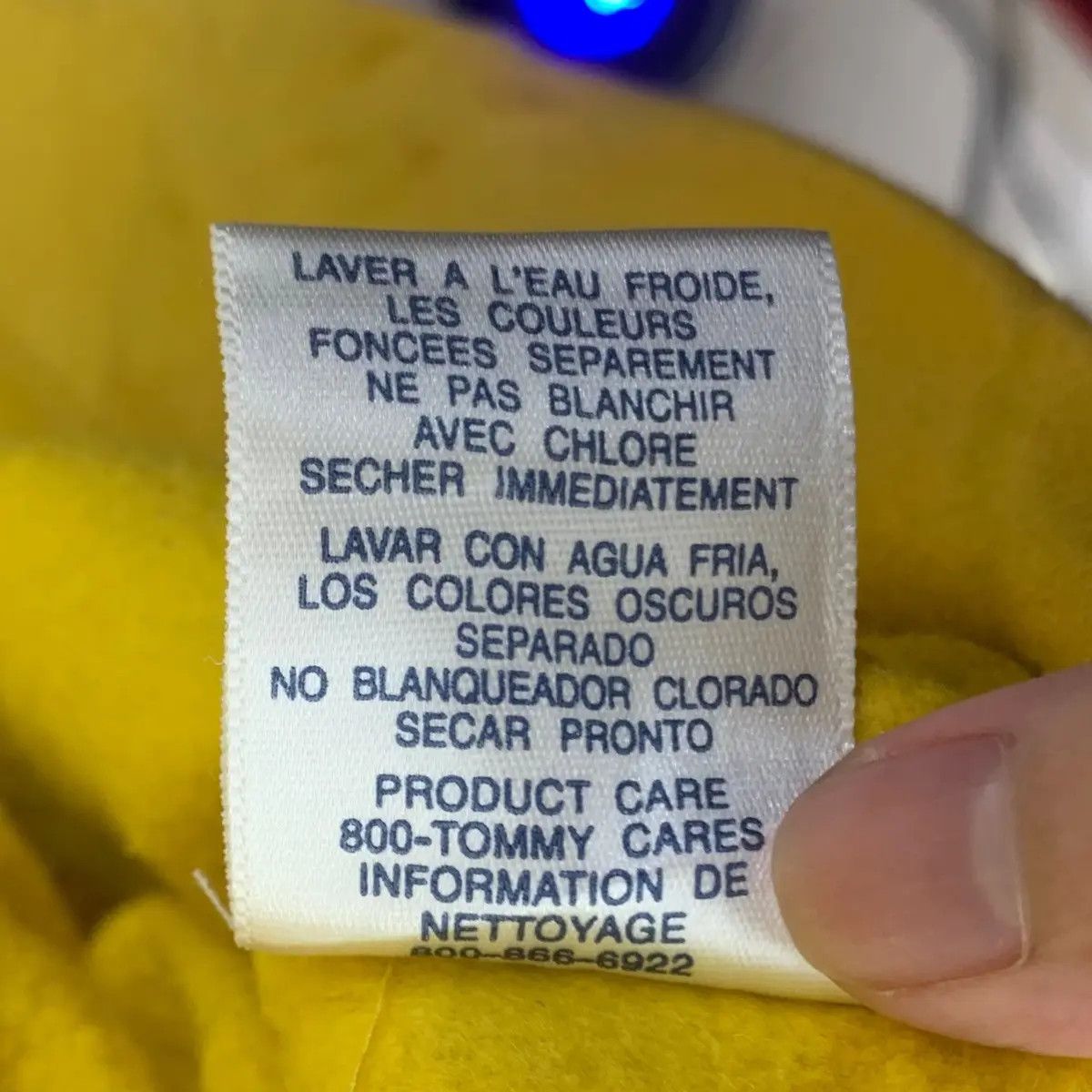 Tommy Hilfiger Vintage TOMMY HILFIGER Denim Jeans Yellow Sweatshirt Size L / US 10 / IT 46 - 2 Thumbnail
