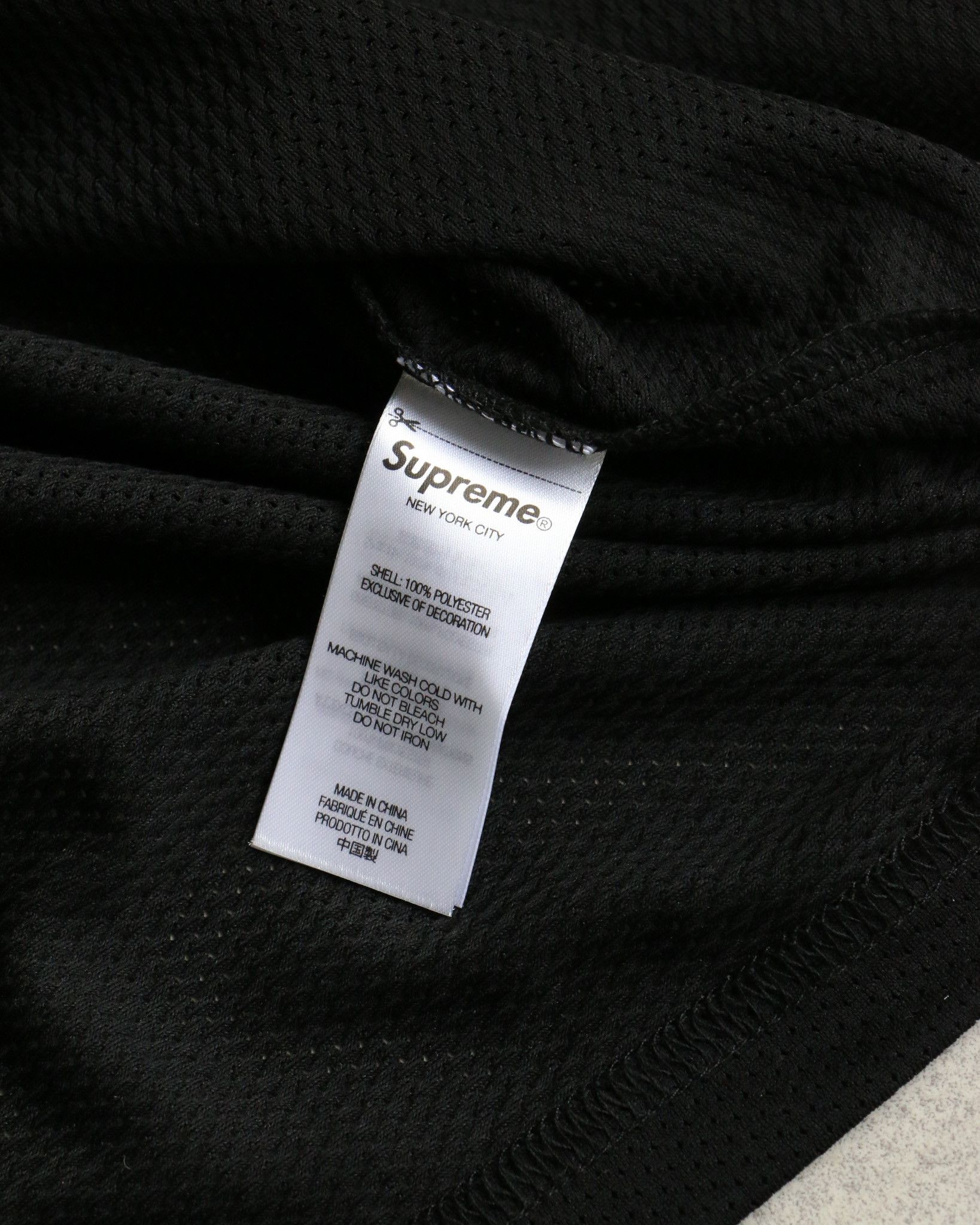 Supreme Supreme Superior Performance Mesh Jersey Shirt Size US L / EU 52-54 / 3 - 4 Thumbnail