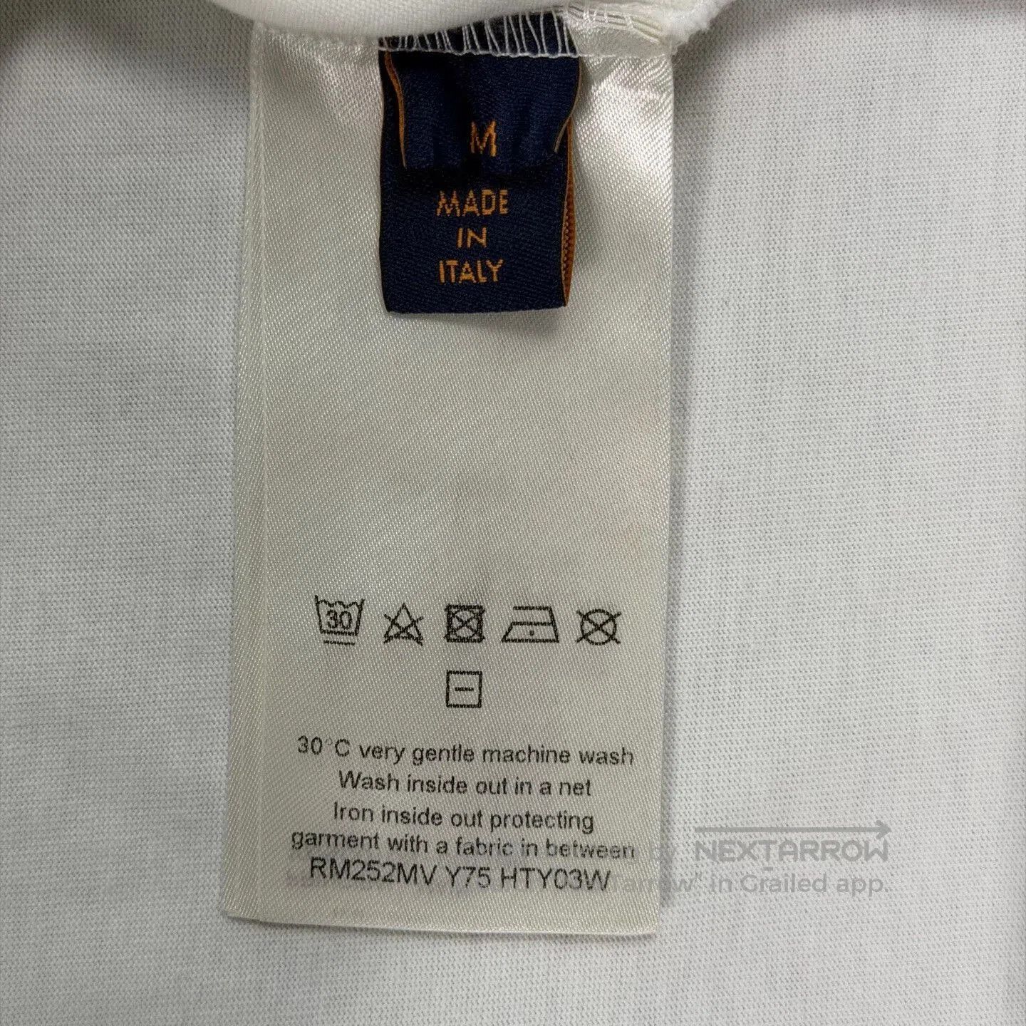 Louis Vuitton LV 2025 Triple Flower Beaded Logo White Tee. Size US M / EU 48-50 / 2 - 7 Thumbnail