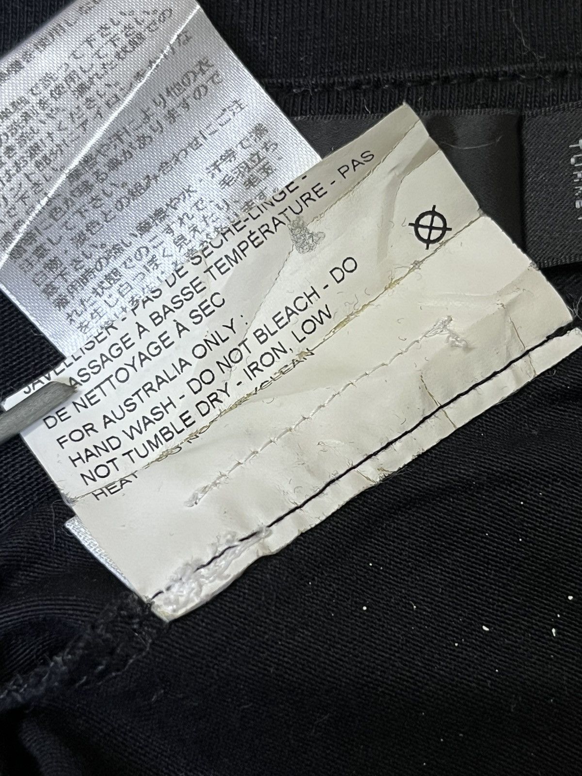 Jil Sander JIL SANDER V-NECK PLAIN TEE SHIRT. Size US L / EU 52-54 / 3 - 9 Thumbnail