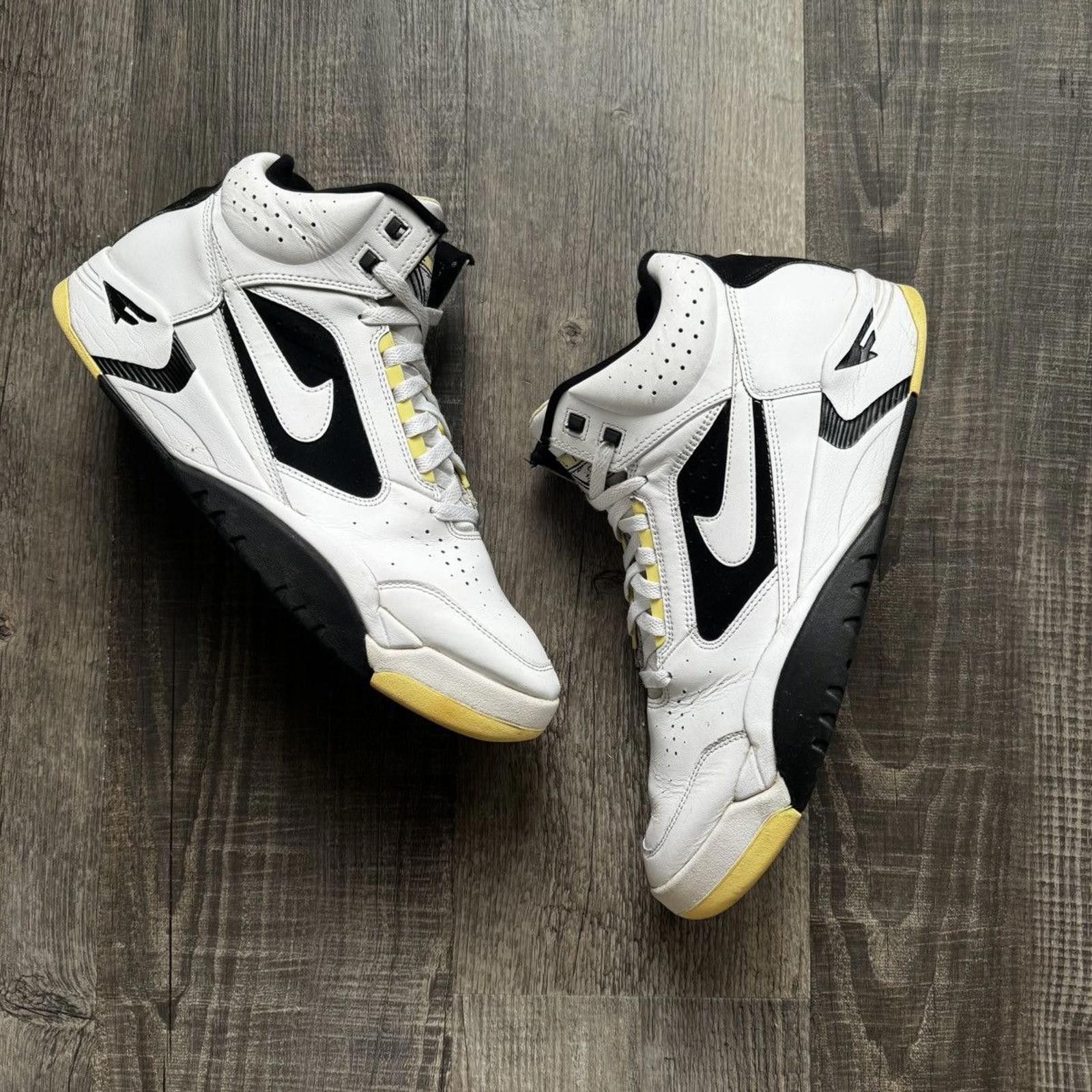 Nike NIKE • Air Flight Lite Mid (11.5M) Size US 11.5 / EU 44-45 - 9 Thumbnail