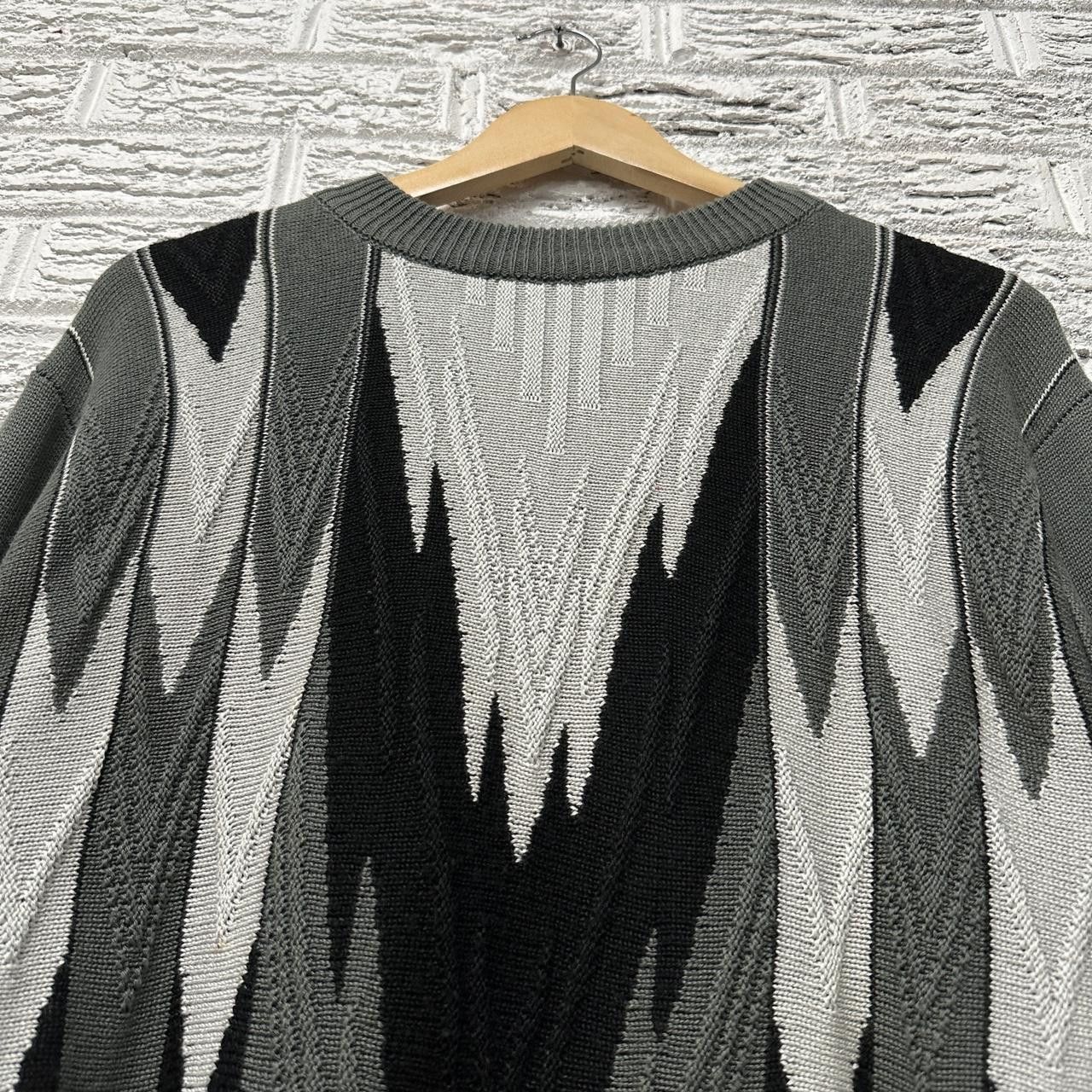 Vintage Vintage Bergati 3D Knit Sweater Black and Grey Large Size US L / EU 52-54 / 3 - 1 Thumbnail