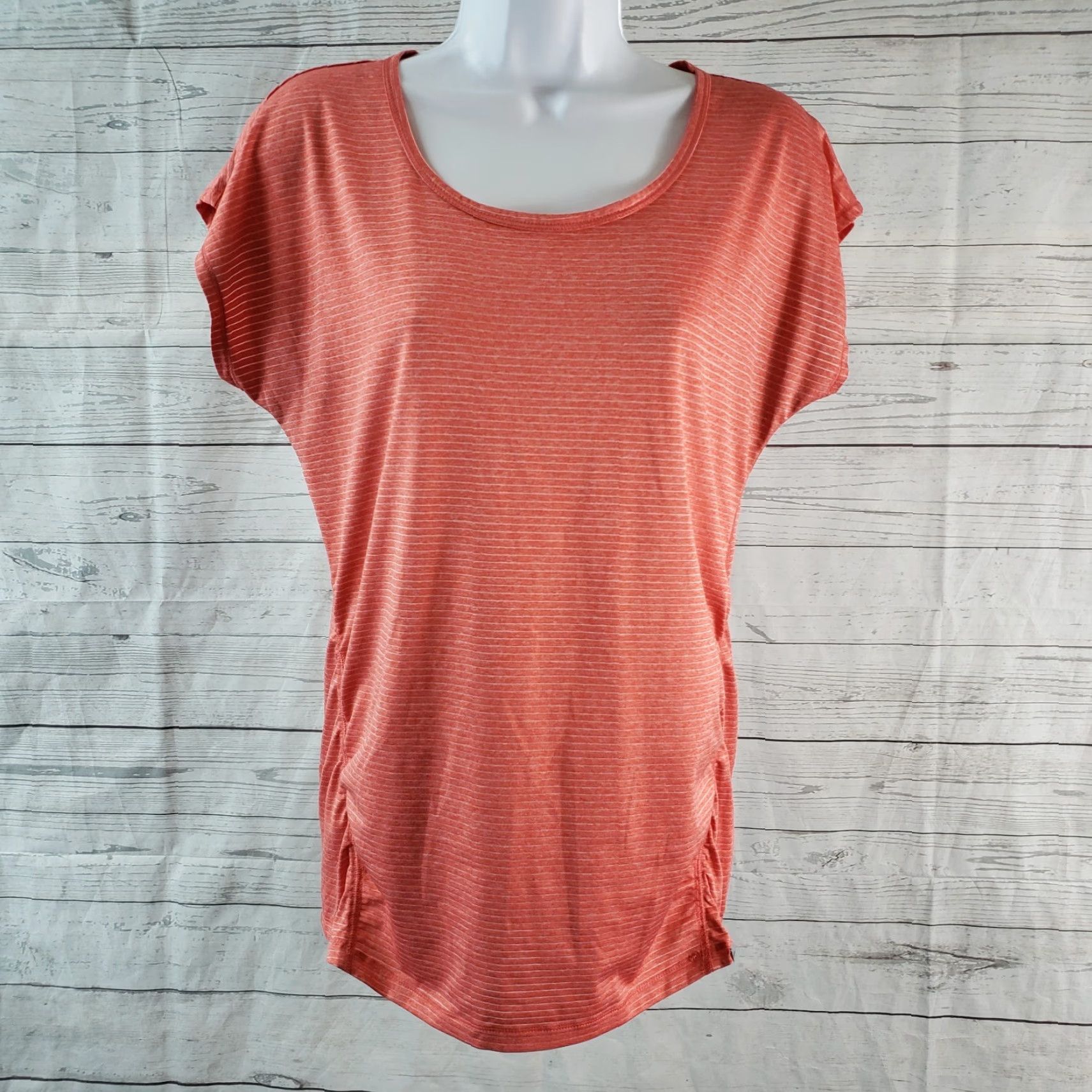 Eddie Bauer Eddie Bauer Top Womens Sz Medium Red Stripe Short Sleeve Scoop Neck Size M / US 6-8 / IT 42-44 - 2 Thumbnail