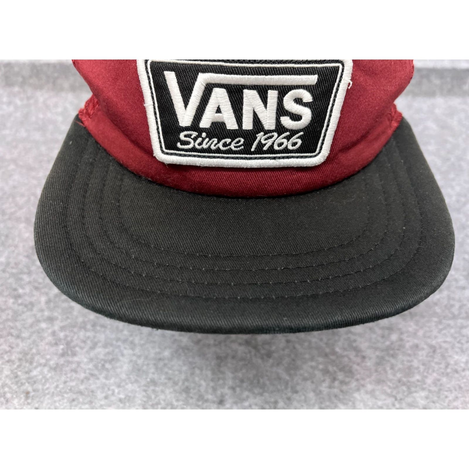 Vans VANS Hat Cap Snap Back Adult Red Black Cotton Polyester Trucker Beach Logo Adjustable Men One Size Size ONE SIZE - 3 Thumbnail